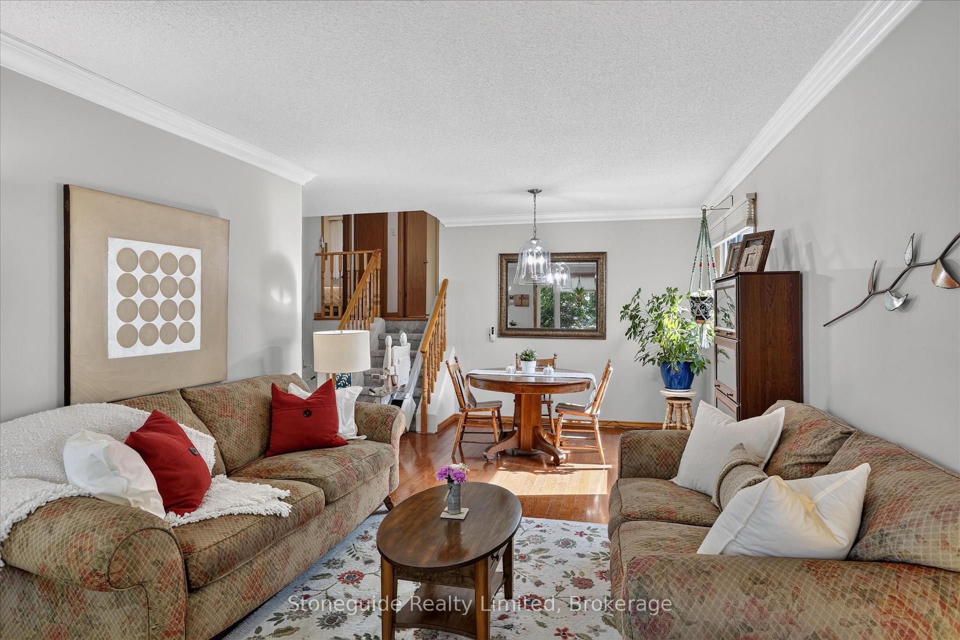 Photo 7 of 1185 Huntington Circle, Peterborough, Otonabee Ward 1 — HOMEH