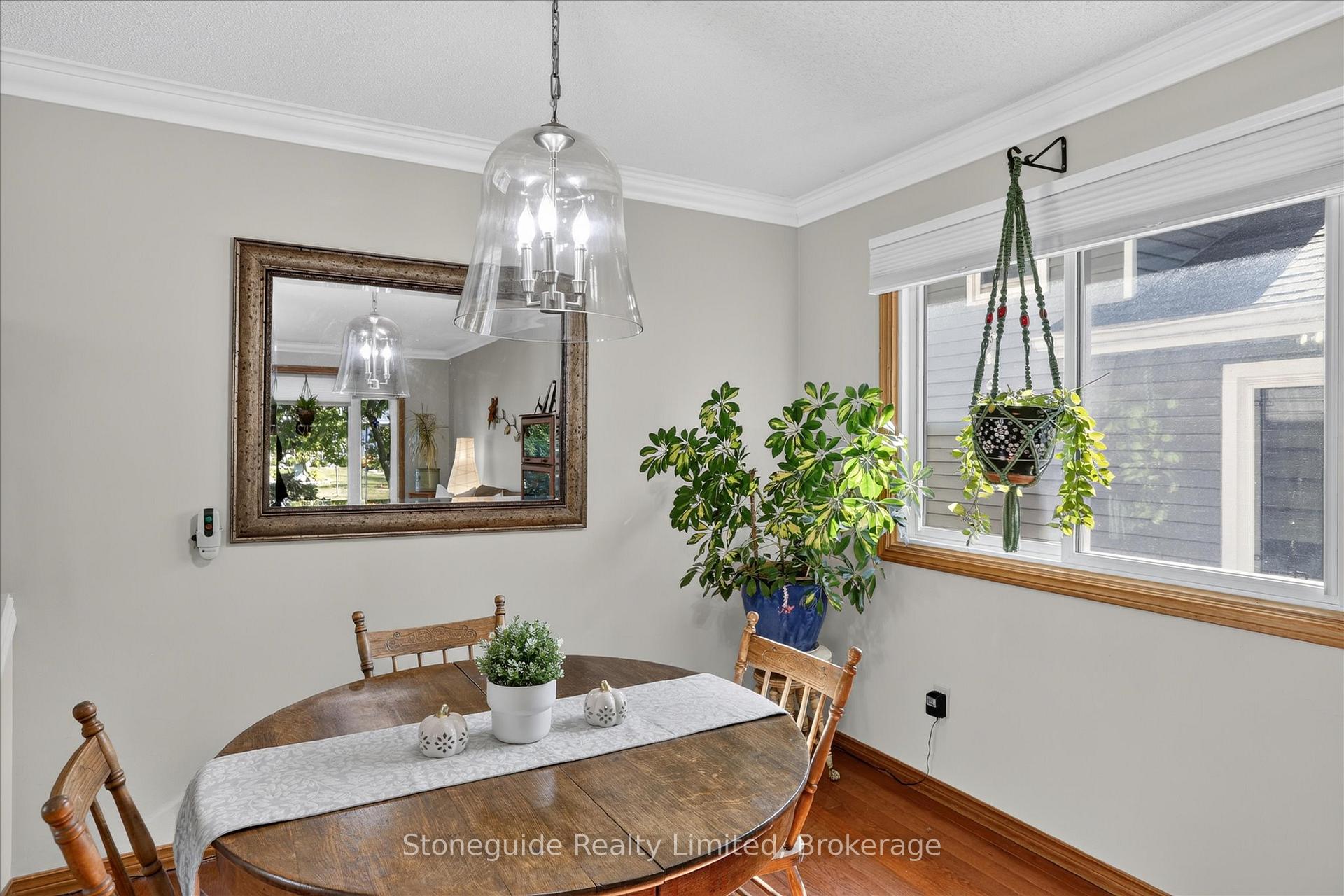 Photo 8 of 1185 Huntington Circle, Peterborough, Otonabee Ward 1 — HOMEH