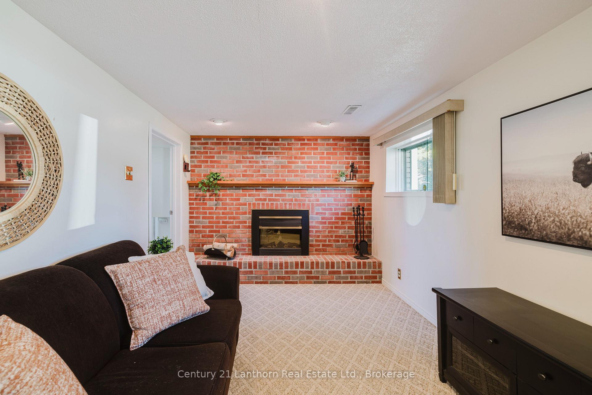 Photo 20 of 31 Marsh Drive, Belleville, Belleville Ward — HOMEH