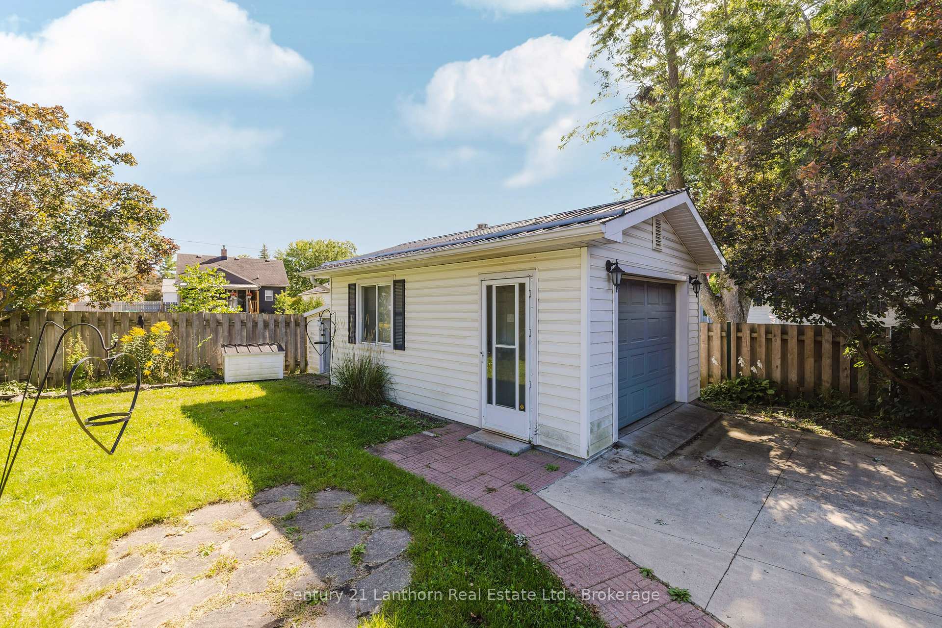 Photo 34 of 31 Marsh Drive, Belleville, Belleville Ward — HOMEH