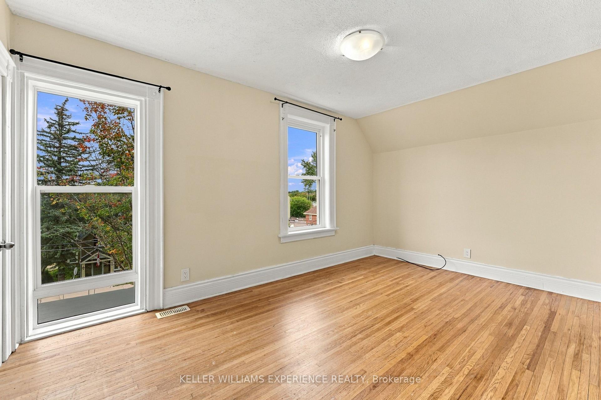 Photo 5 of 154 Fifth Street, Midland — HOMEH