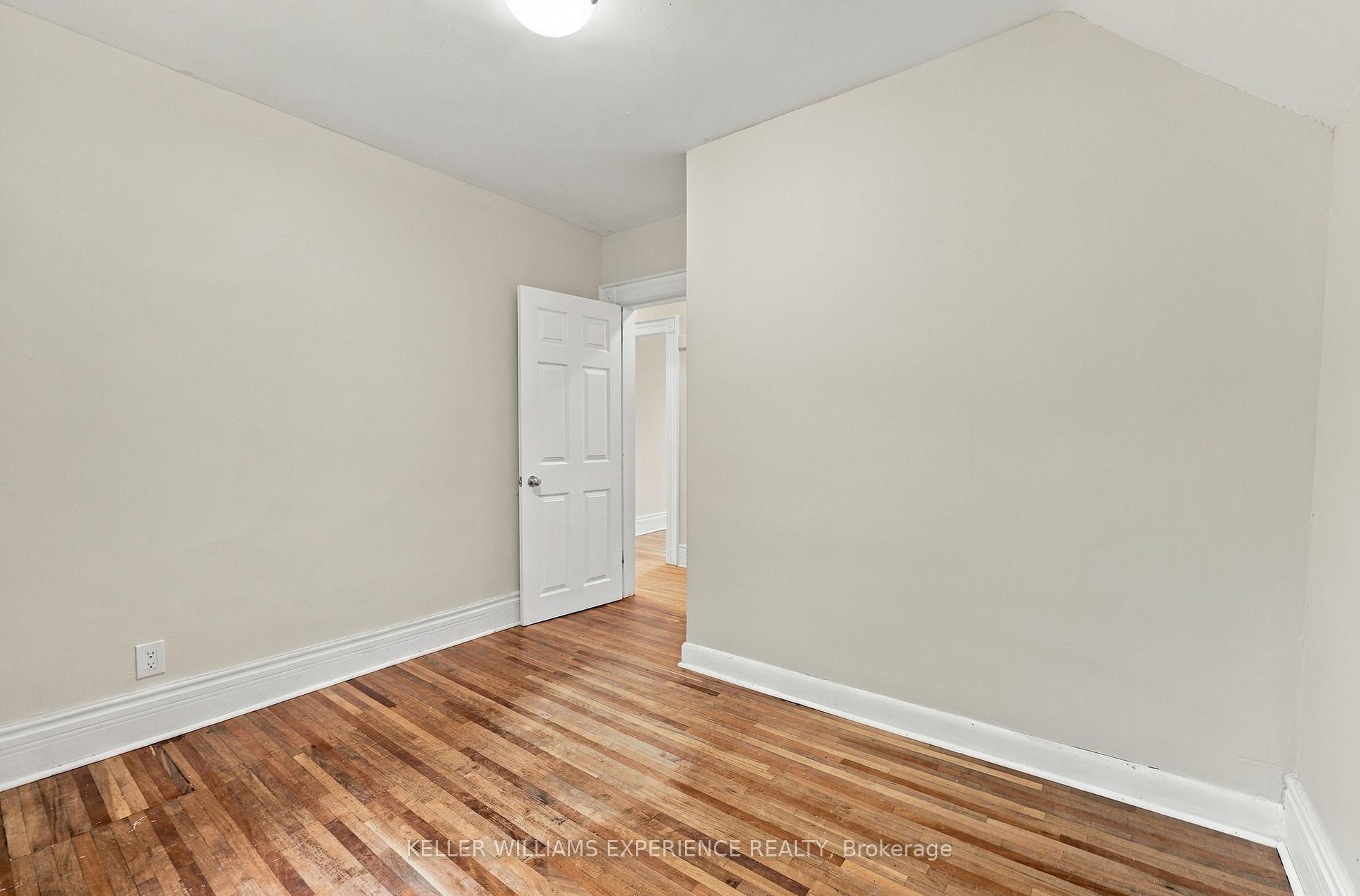 Photo 8 of 154 Fifth Street, Midland — HOMEH