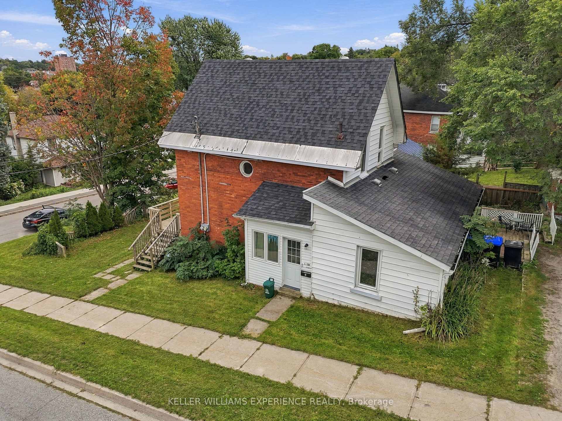 Photo 10 of 154 Fifth Street, Midland — HOMEH