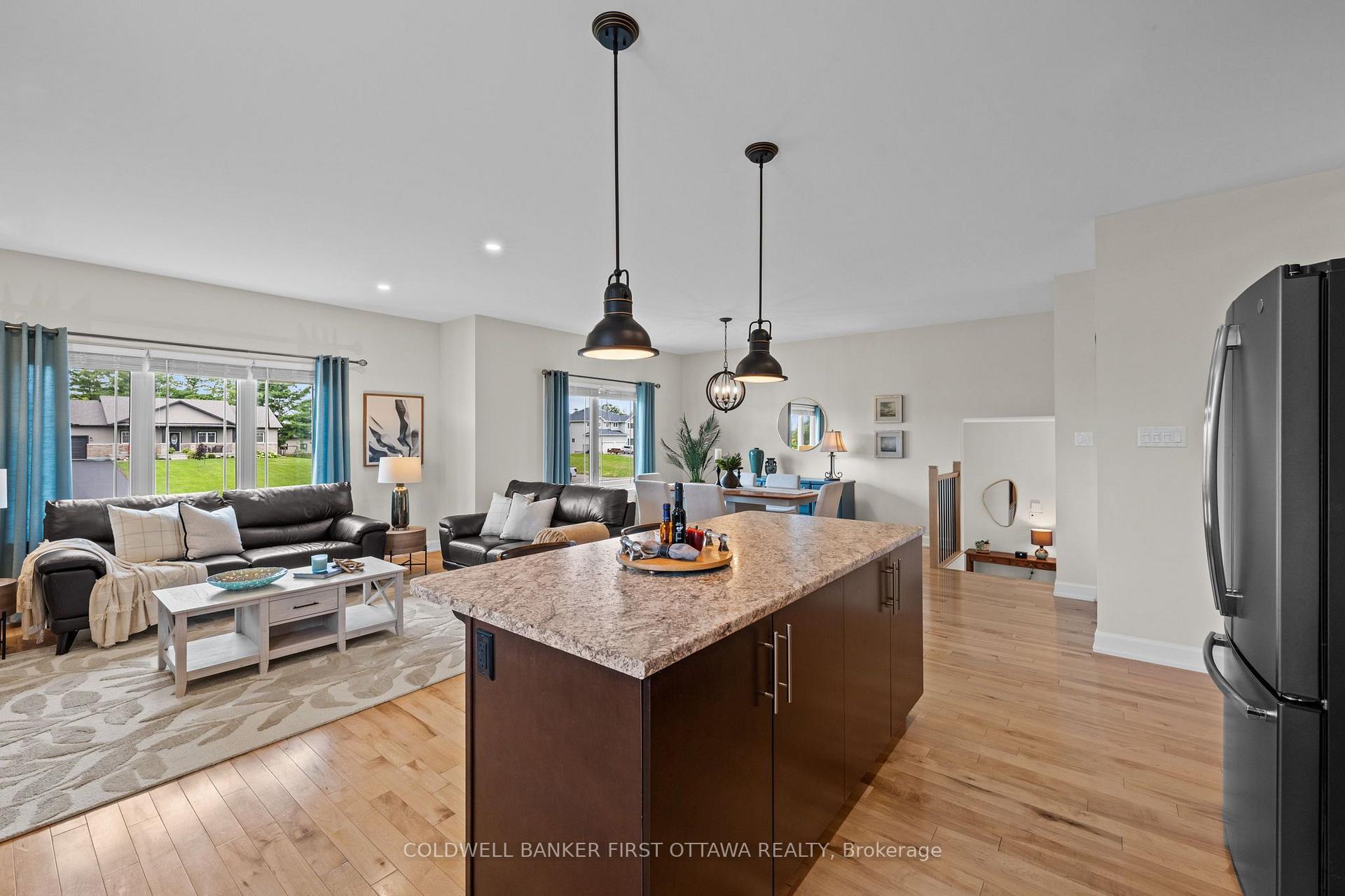 Photo 14 of 216 Owen Lucas Street, McNab/Braeside, Mcnab/Braeside Twps — HOMEH