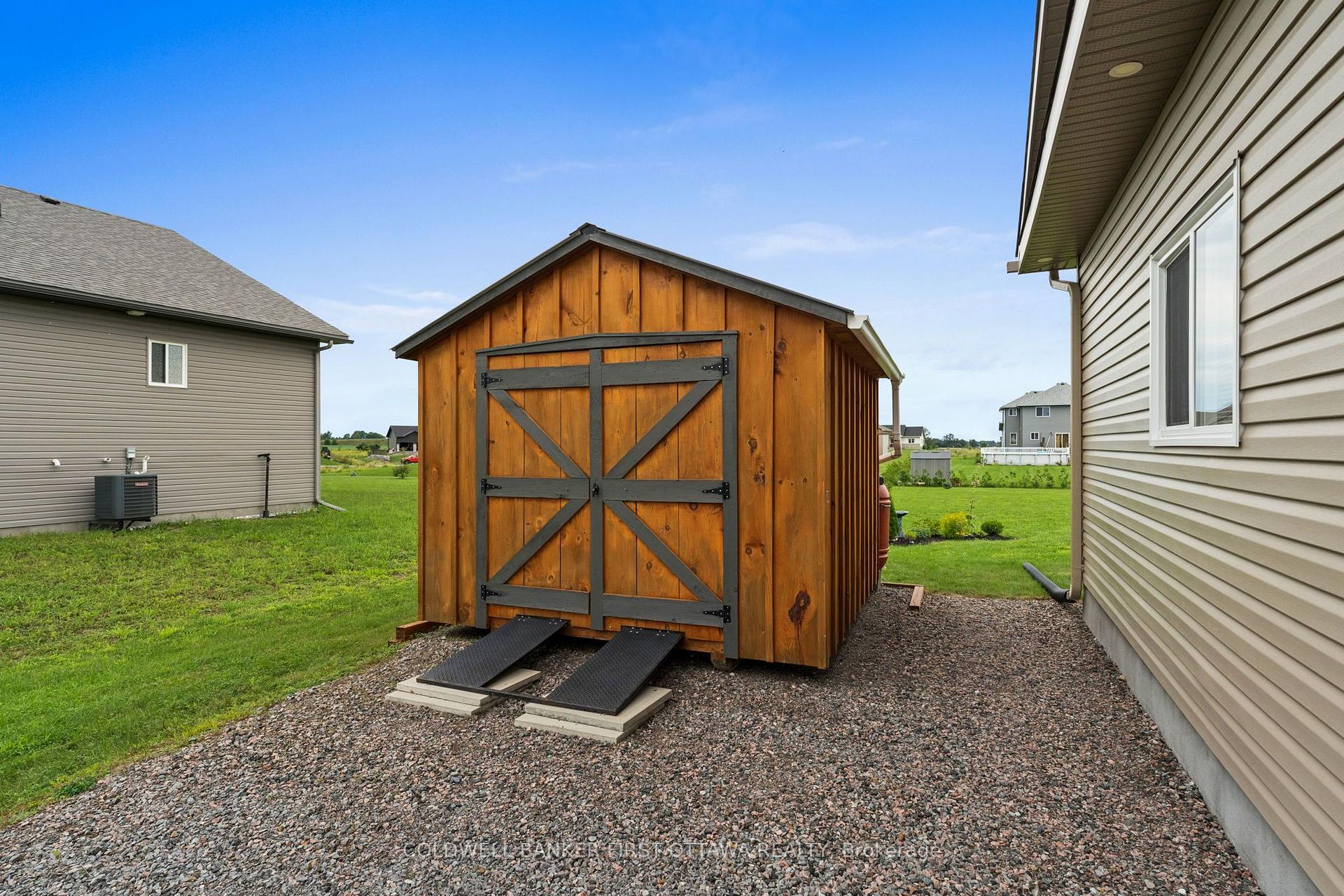 Photo 35 of 216 Owen Lucas Street, McNab/Braeside, Mcnab/Braeside Twps — HOMEH
