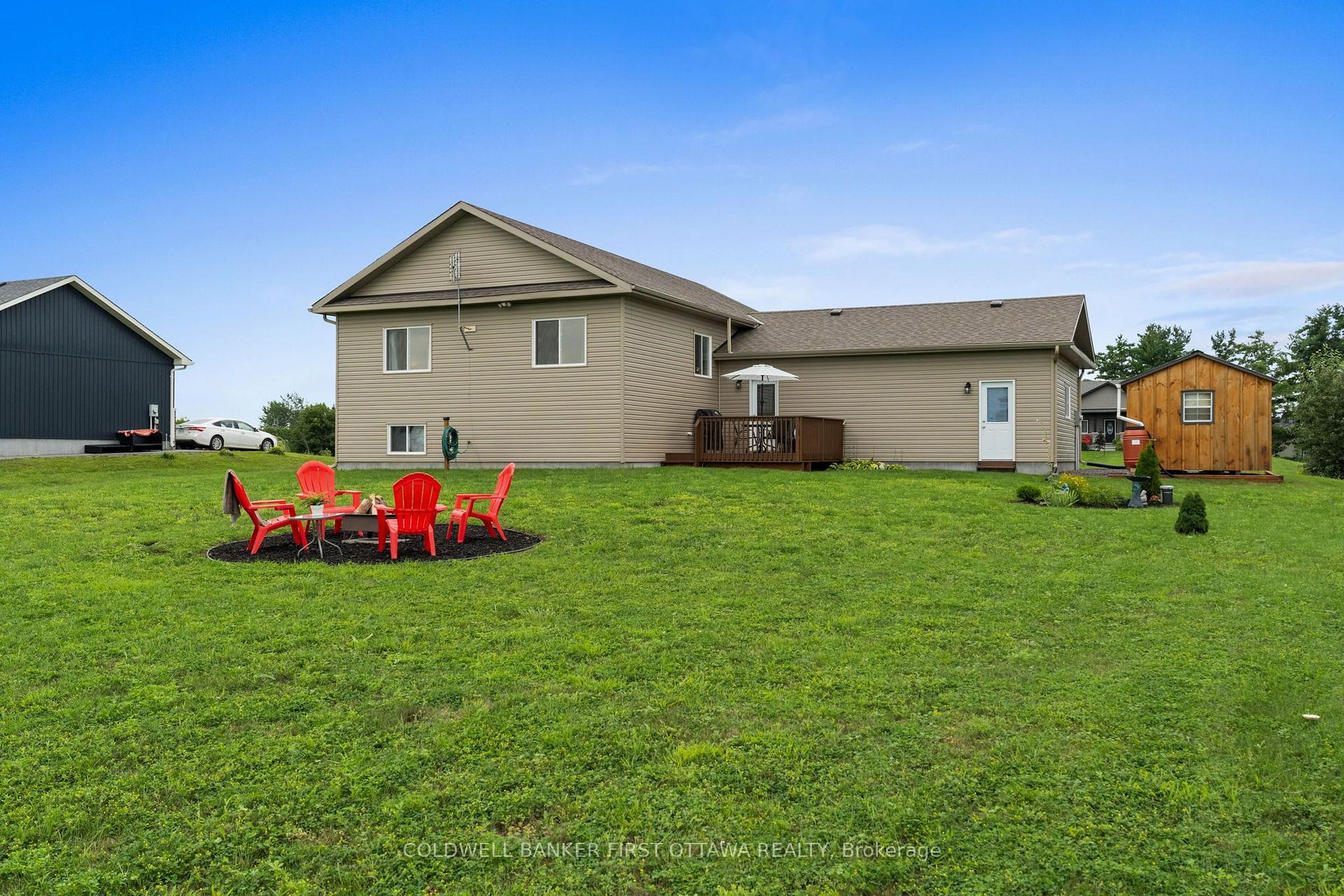 Photo 37 of 216 Owen Lucas Street, McNab/Braeside, Mcnab/Braeside Twps — HOMEH