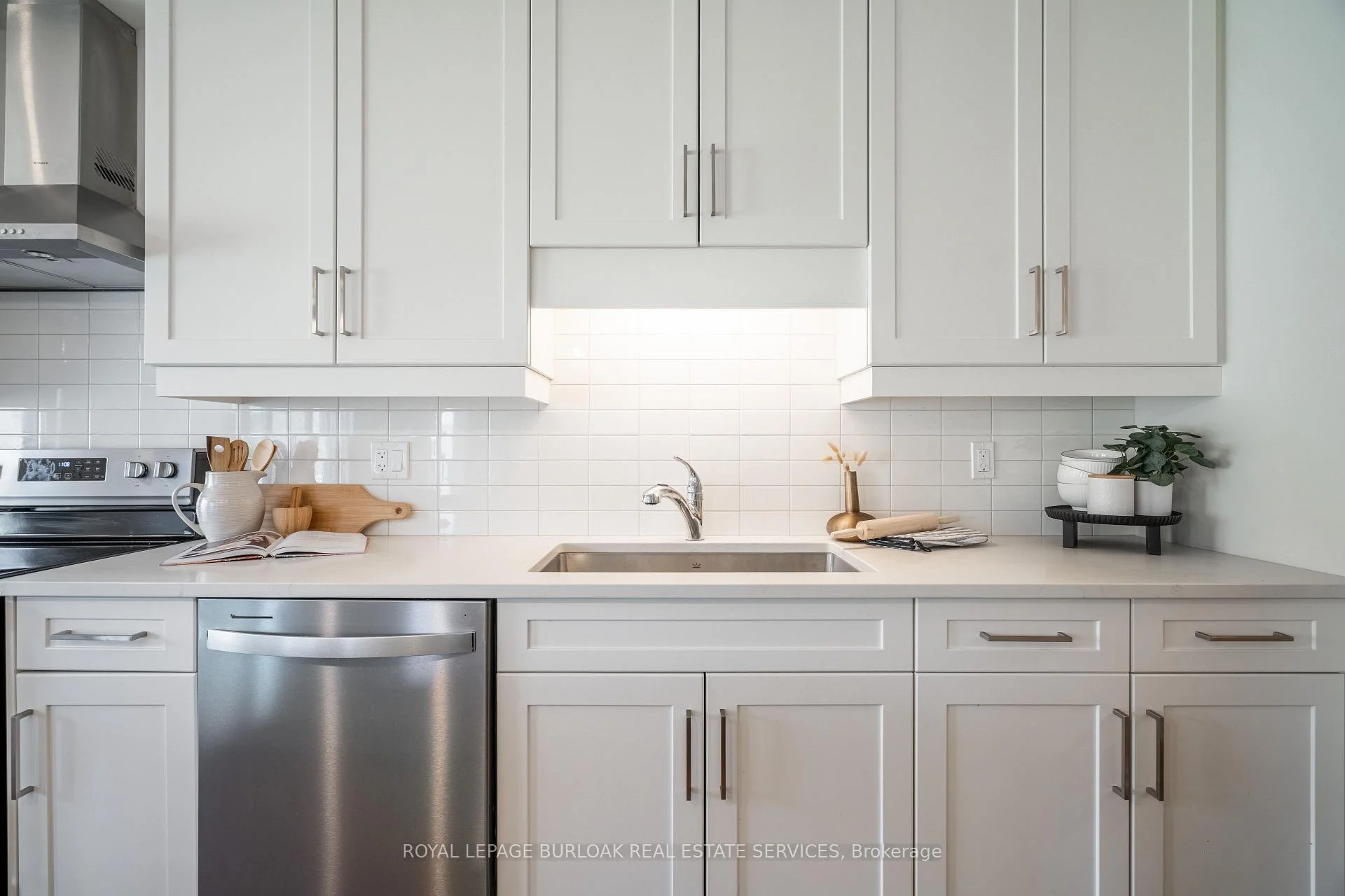 Photo 16 of Unit 13, 4552 Portage Road, Niagara Falls, Cherrywood — HOMEH
