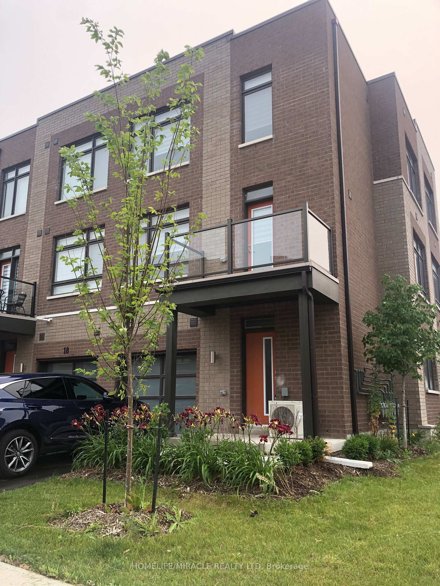 Photo 1 of 22 Bluenose Street, Vaughan, Vaughan Grove — HOMEH