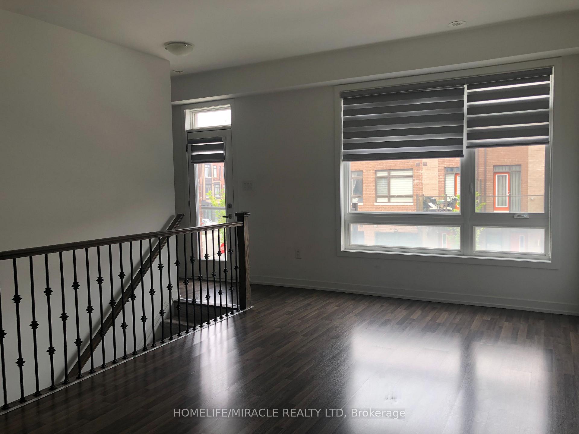 Photo 3 of 22 Bluenose Street, Vaughan, Vaughan Grove — HOMEH
