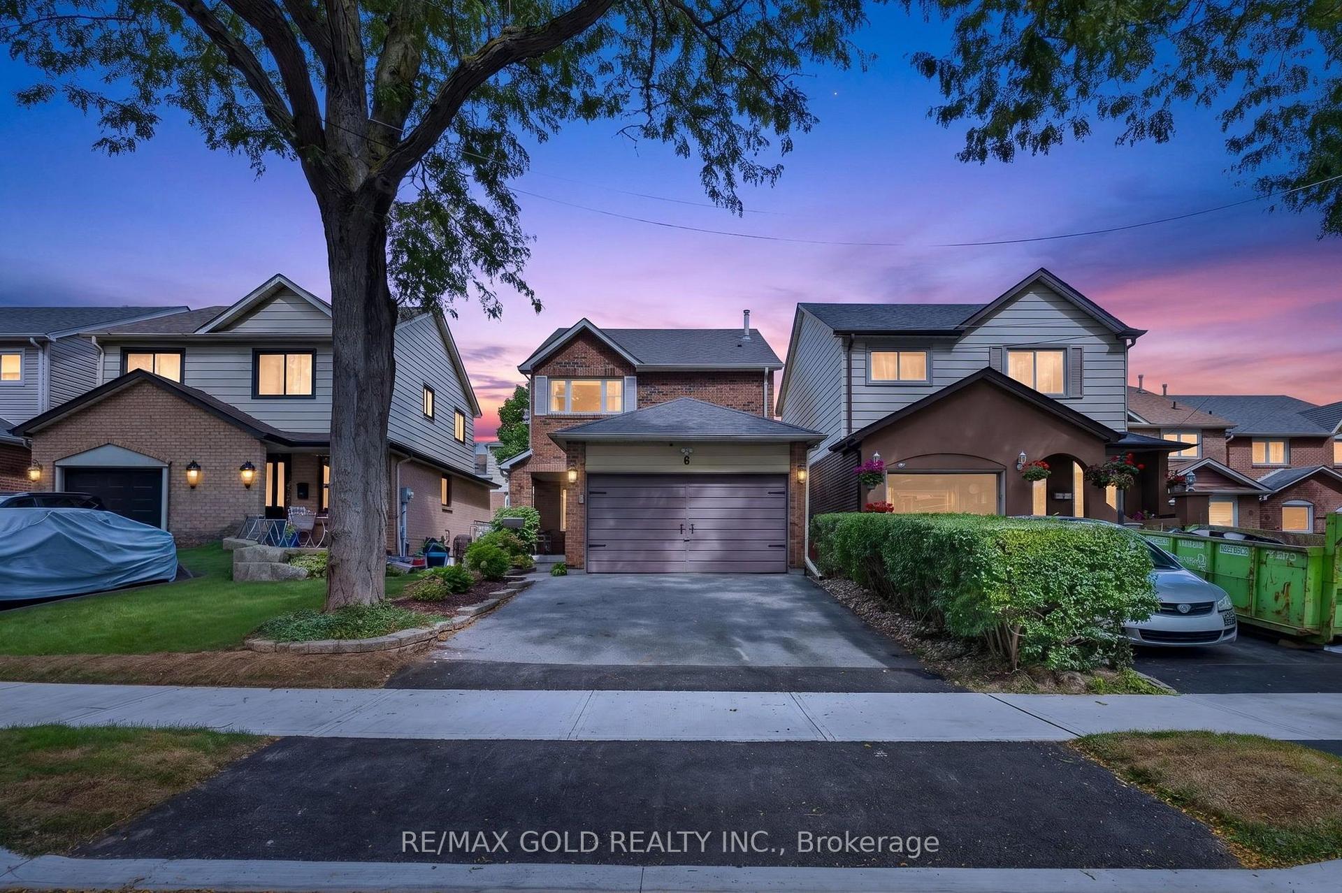 Photo 2 of 6 Rowe Court, Brampton, Brampton West — HOMEH