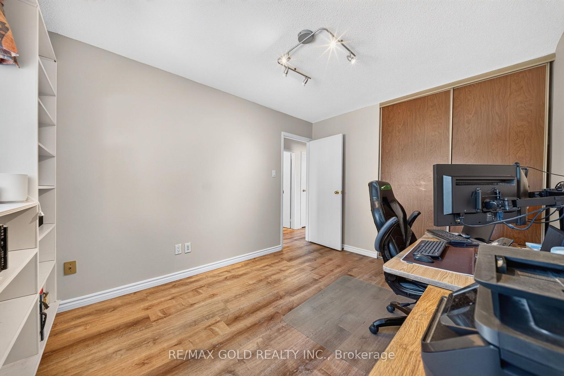 Photo 39 of 6 Rowe Court, Brampton, Brampton West — HOMEH