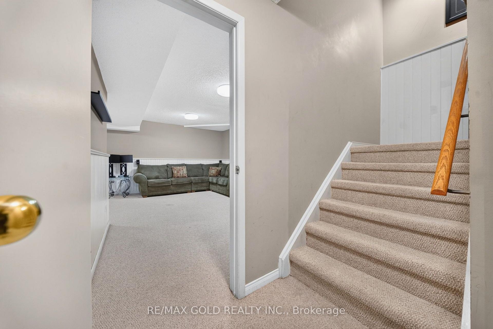 Photo 44 of 6 Rowe Court, Brampton, Brampton West — HOMEH