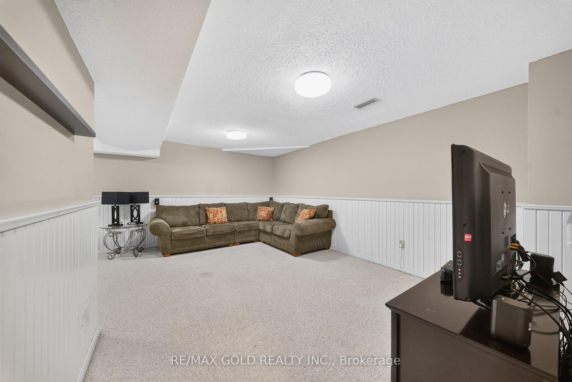 Photo 45 of 6 Rowe Court, Brampton, Brampton West — HOMEH