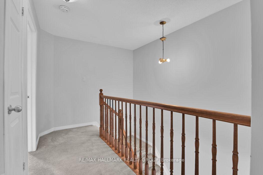 Photo 16 of 144 Trail Side Circle, Ottawa, Springridge/East Village — HOMEH