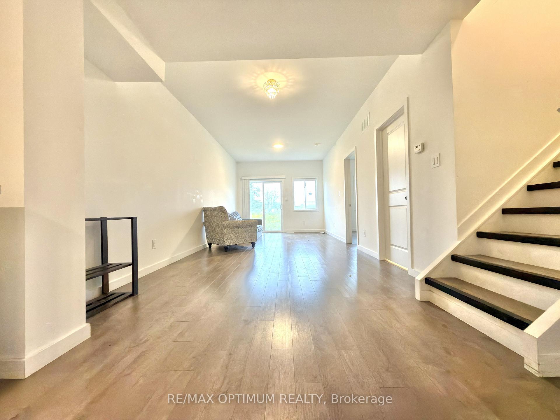 Photo 12 of 406 Chaffey Street, Welland, Lincoln/Crowland — HOMEH