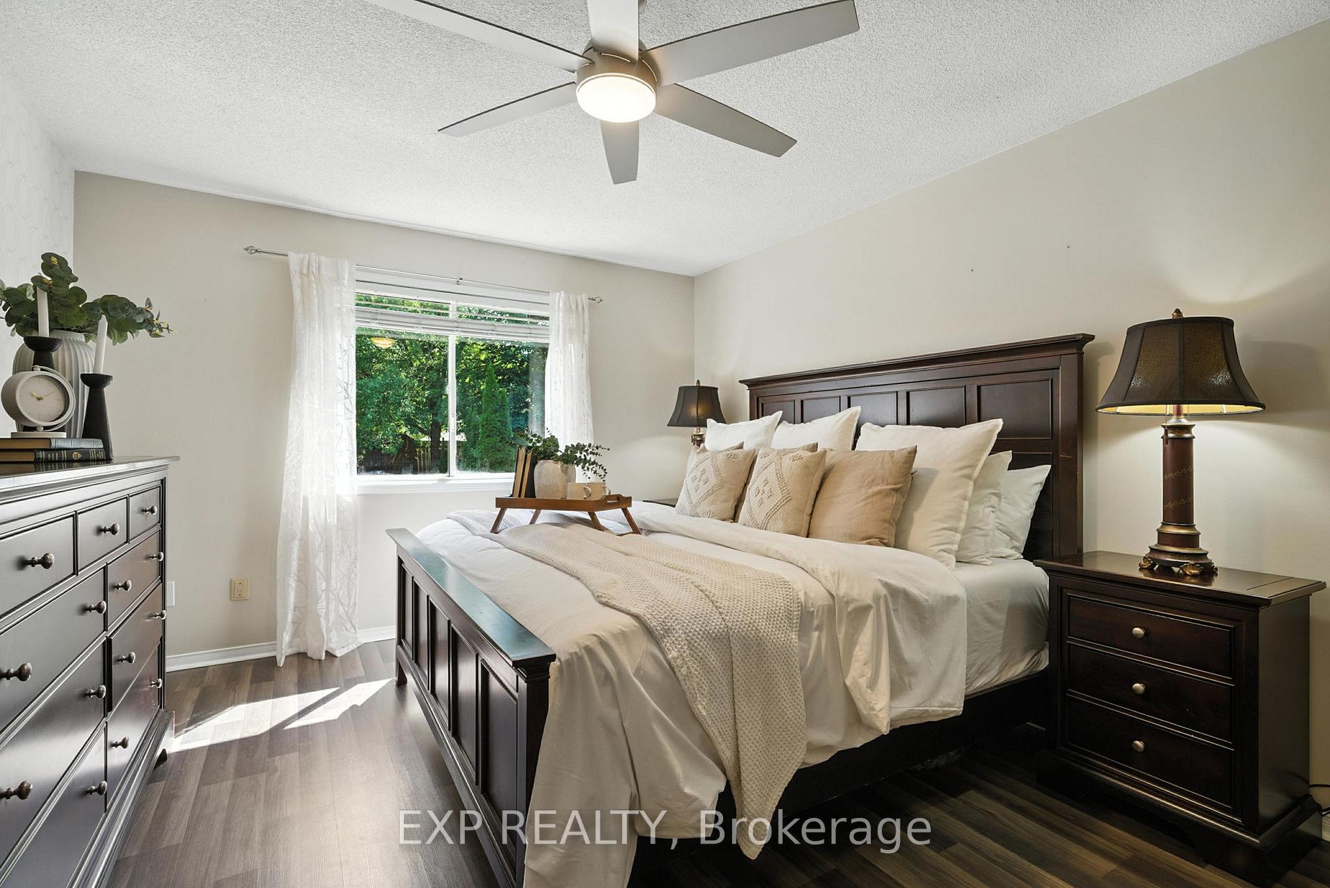 Photo 14 of 17 Farncomb Crescent, Clarington, Bowmanville — HOMEH