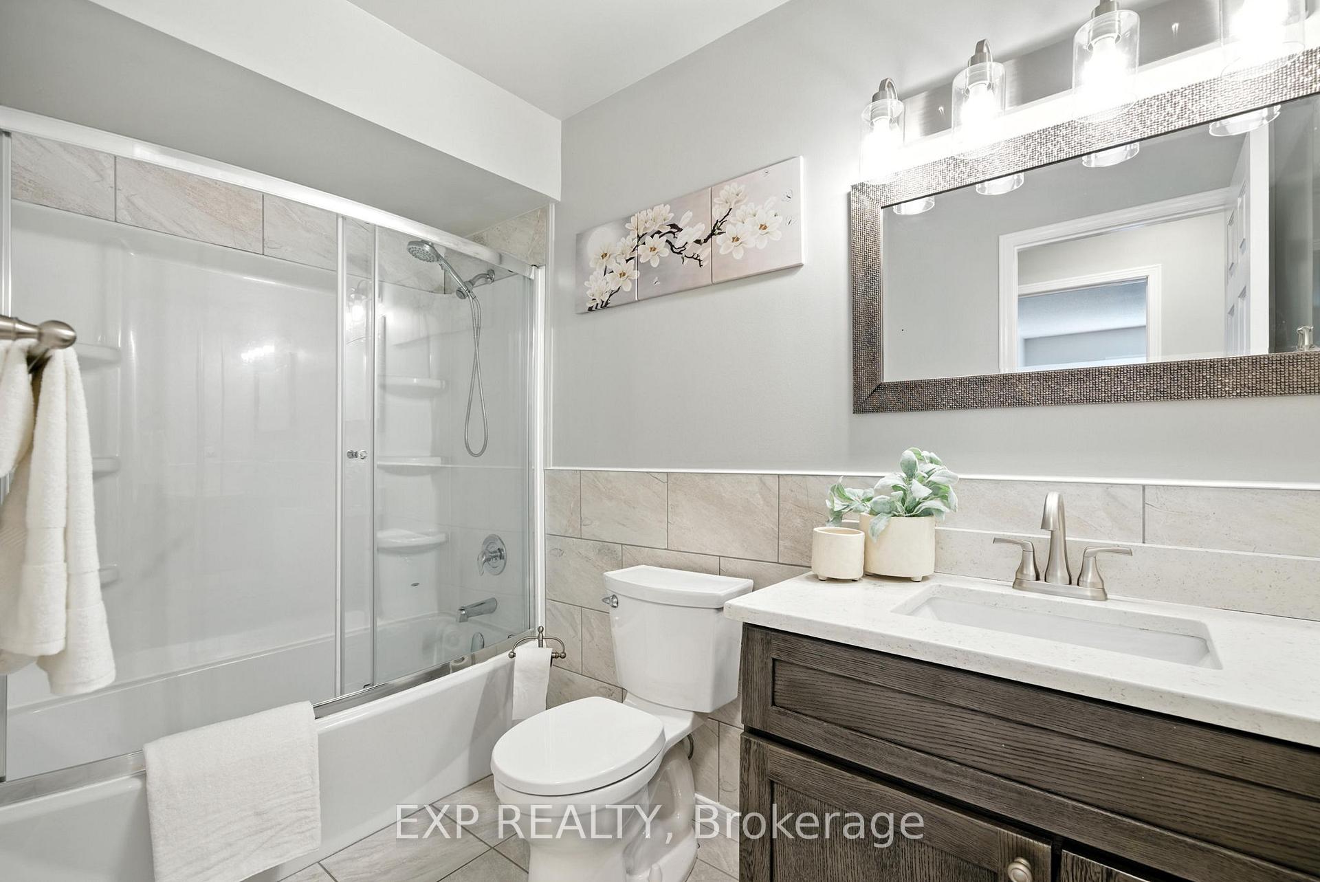 Photo 17 of 17 Farncomb Crescent, Clarington, Bowmanville — HOMEH