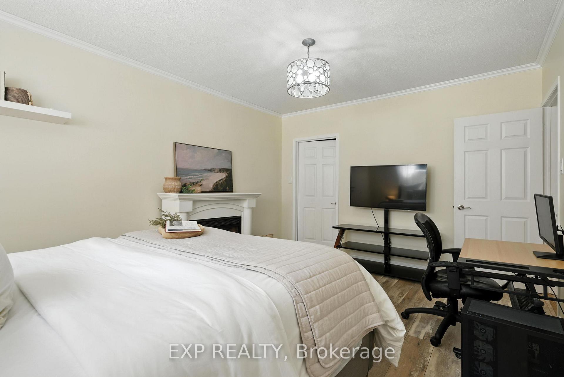 Photo 22 of 17 Farncomb Crescent, Clarington, Bowmanville — HOMEH