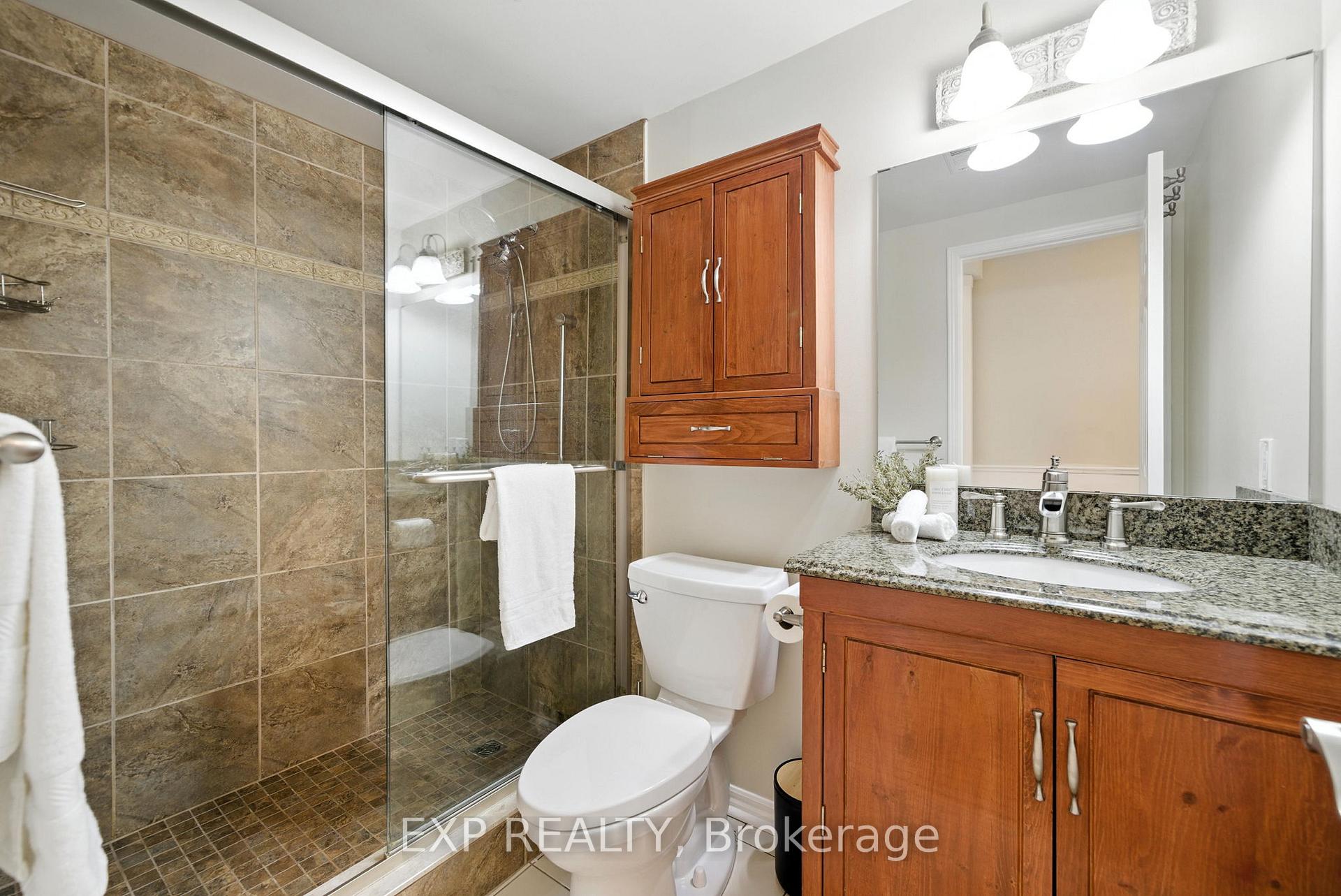 Photo 23 of 17 Farncomb Crescent, Clarington, Bowmanville — HOMEH