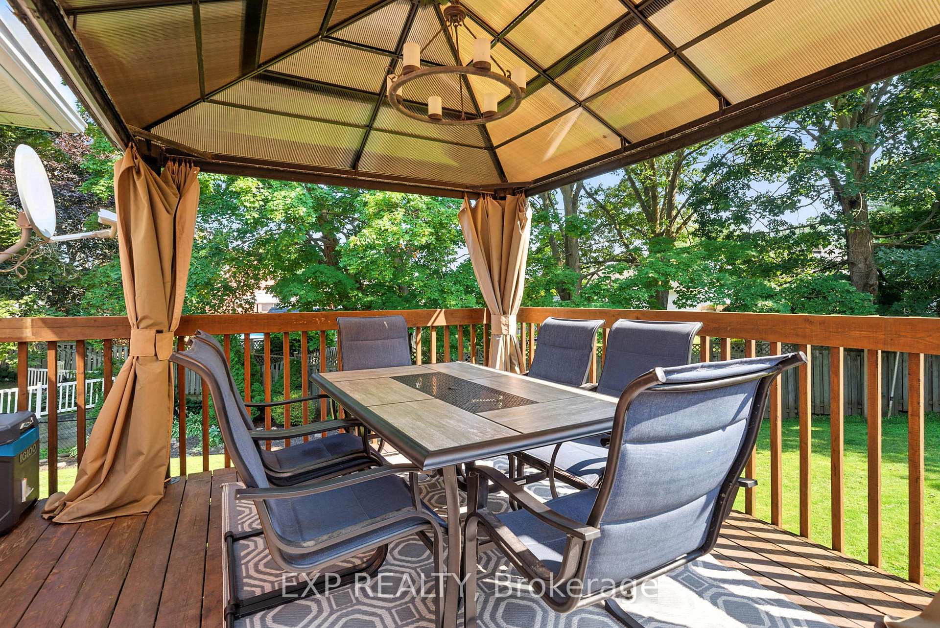 Photo 26 of 17 Farncomb Crescent, Clarington, Bowmanville — HOMEH