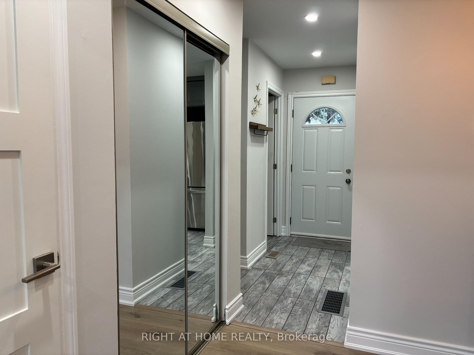 Photo 11 of Unit 45, 25 Garrow Drive, Hamilton, Gilkson — HOMEH