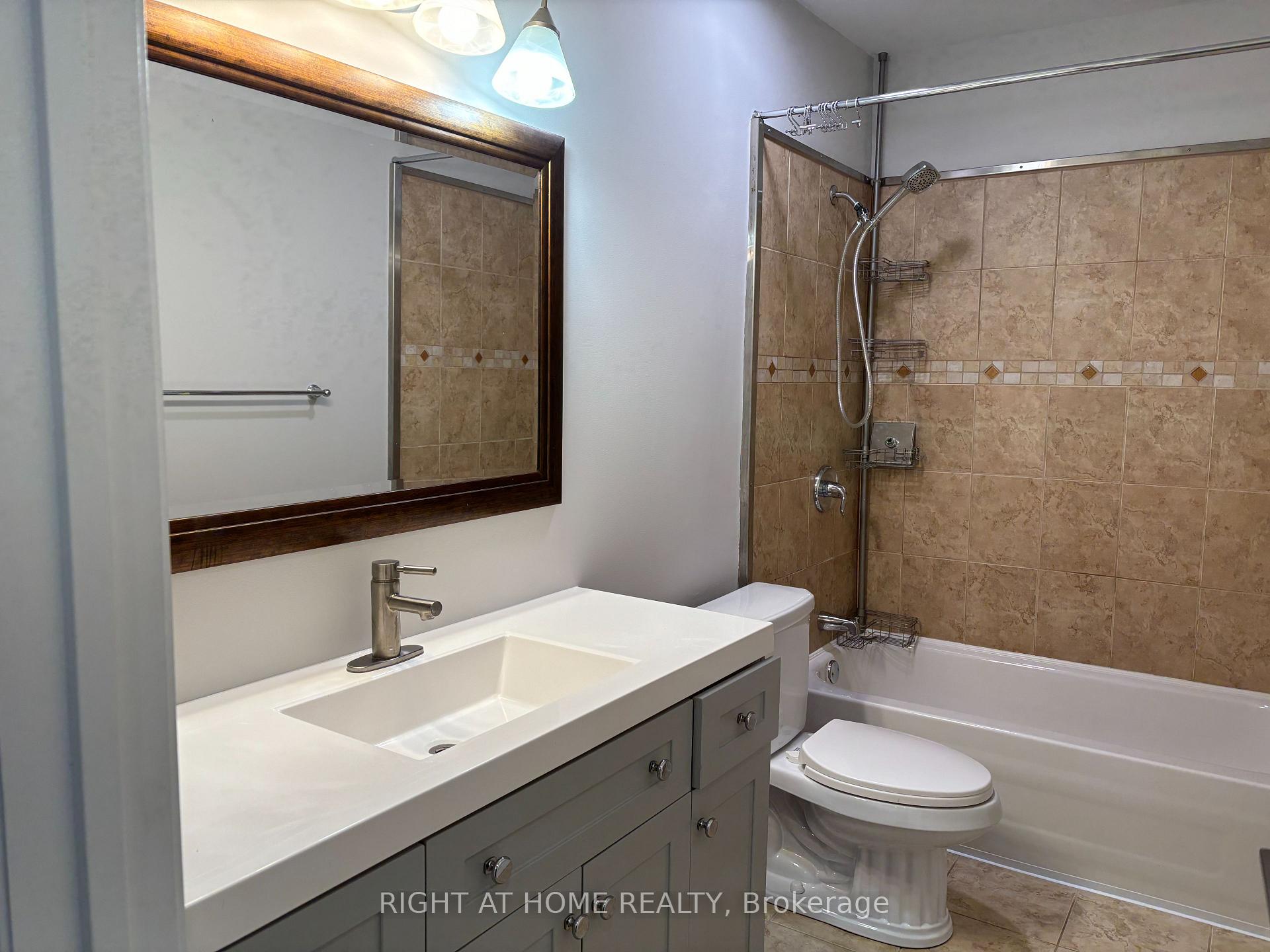 Photo 25 of Unit 45, 25 Garrow Drive, Hamilton, Gilkson — HOMEH