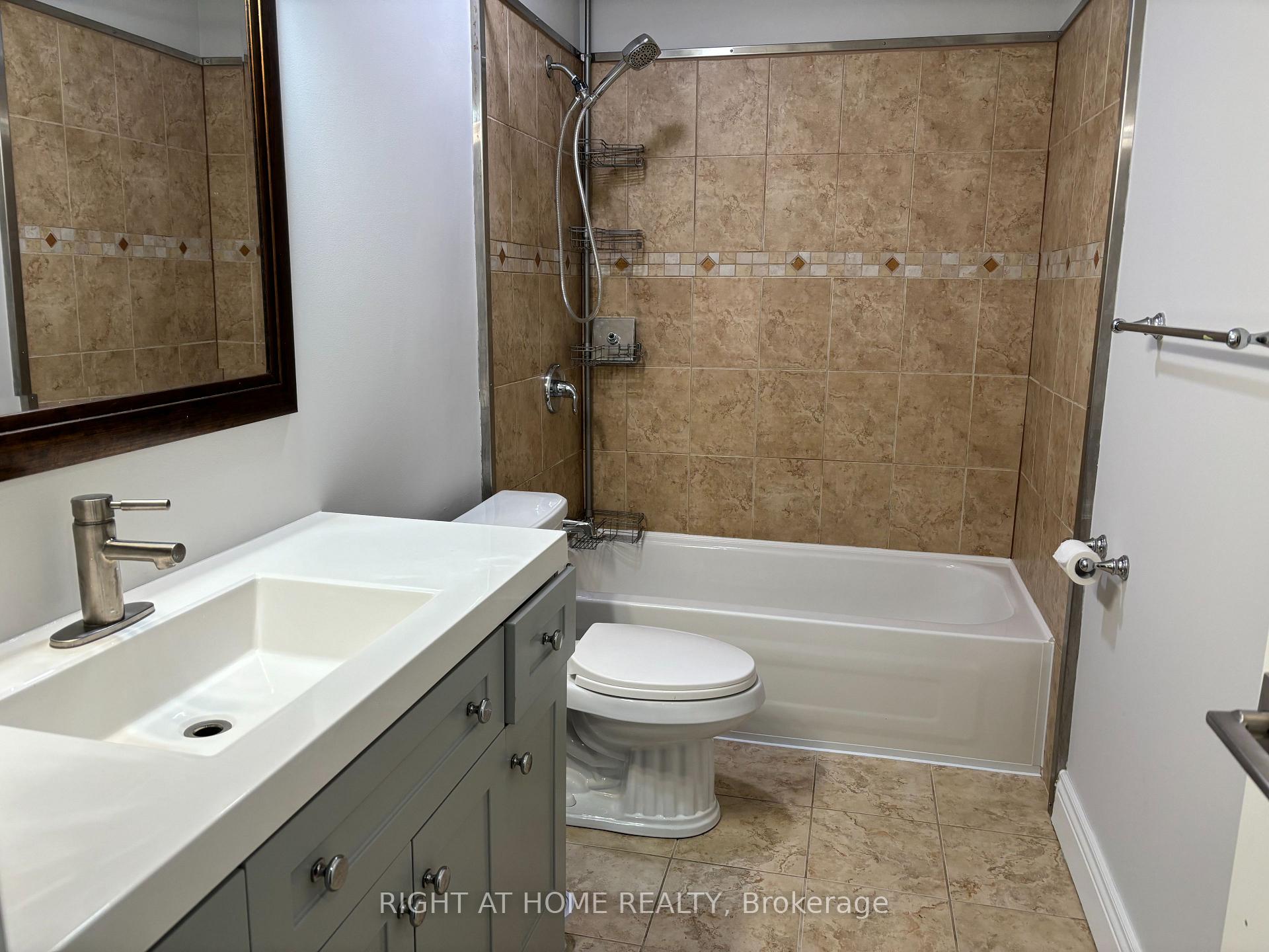 Photo 26 of Unit 45, 25 Garrow Drive, Hamilton, Gilkson — HOMEH