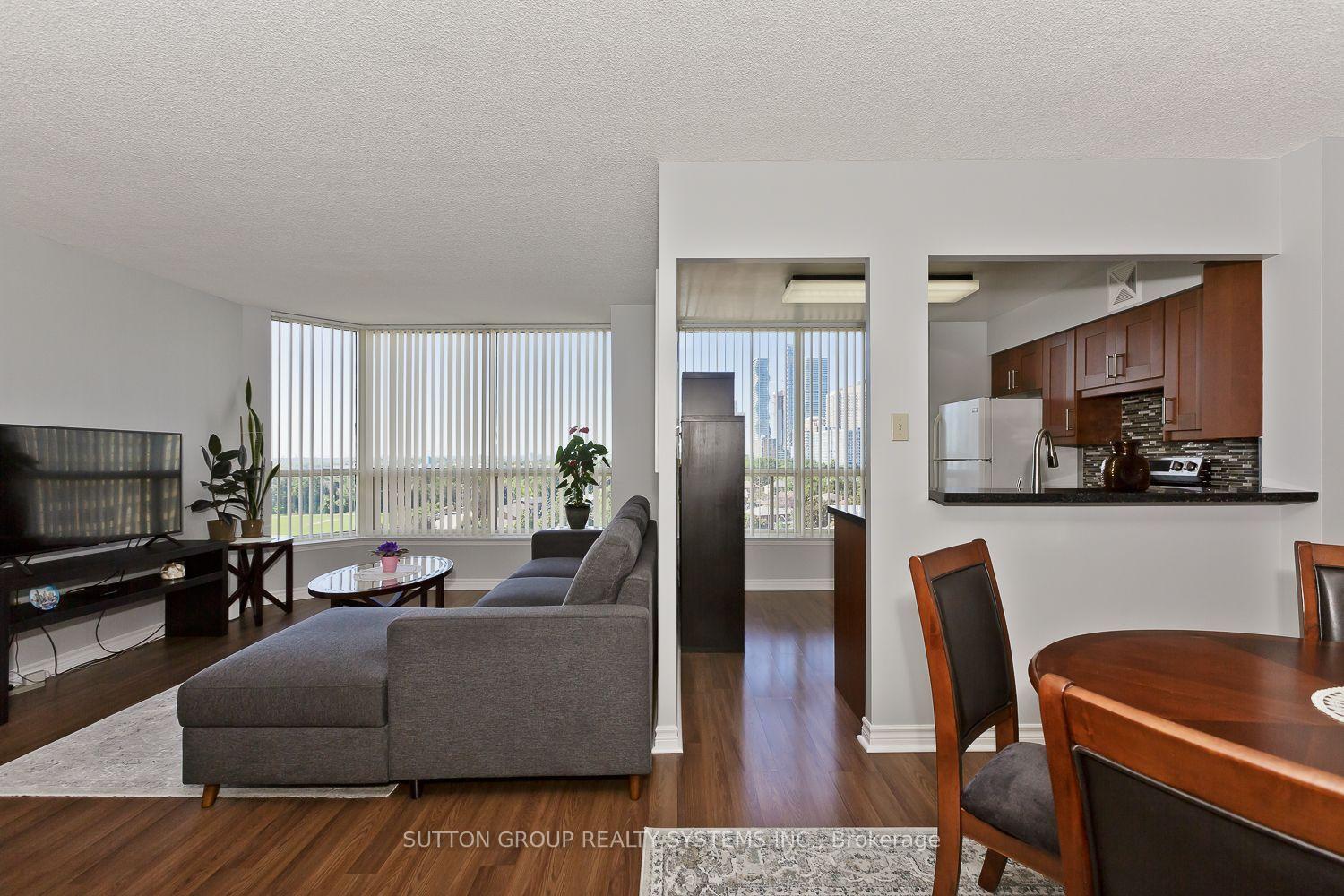 Photo 8 of Unit 1214, 55 Elm Drive, Mississauga, City Centre — HOMEH