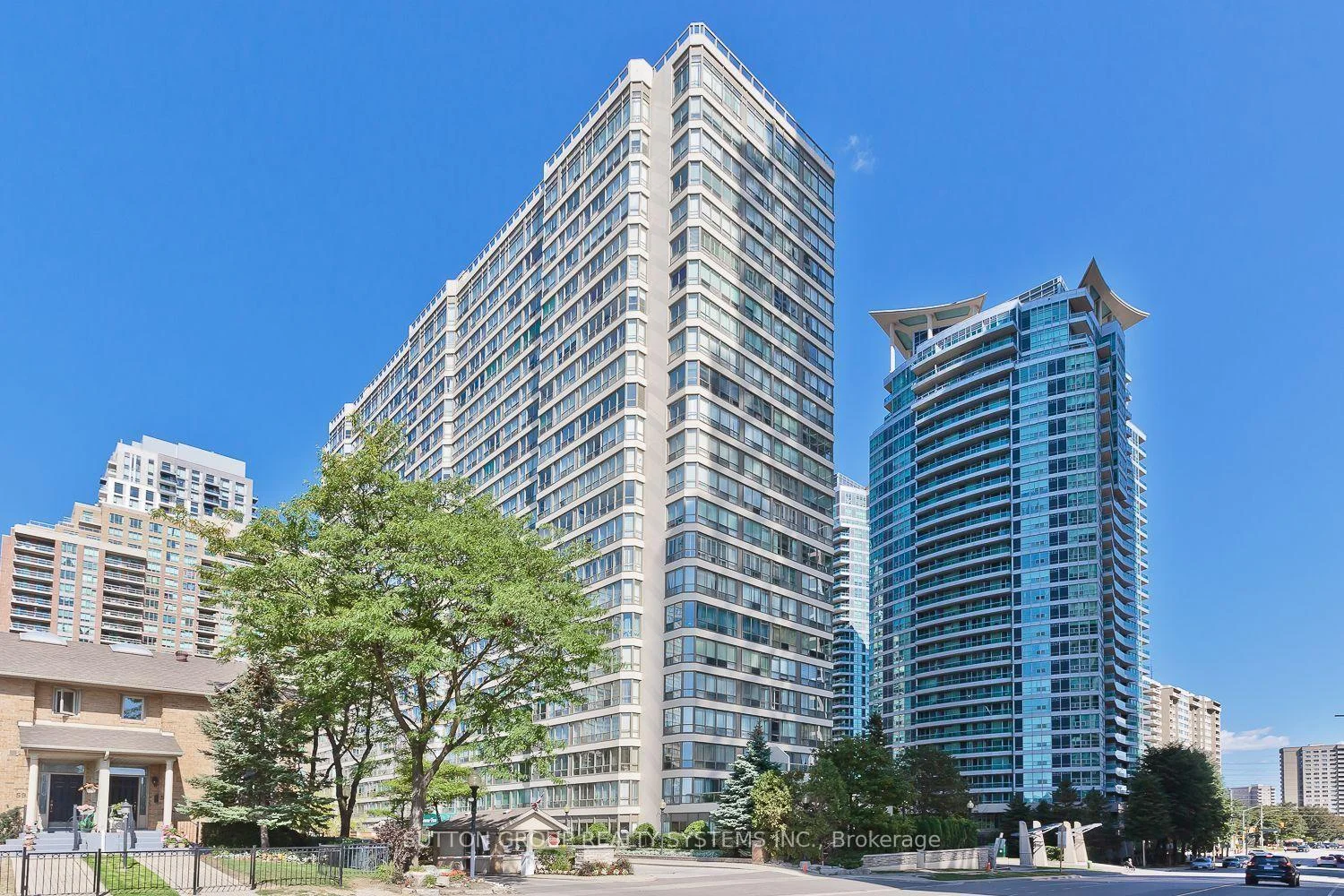 Photo of Unit 1214, 55 Elm Drive