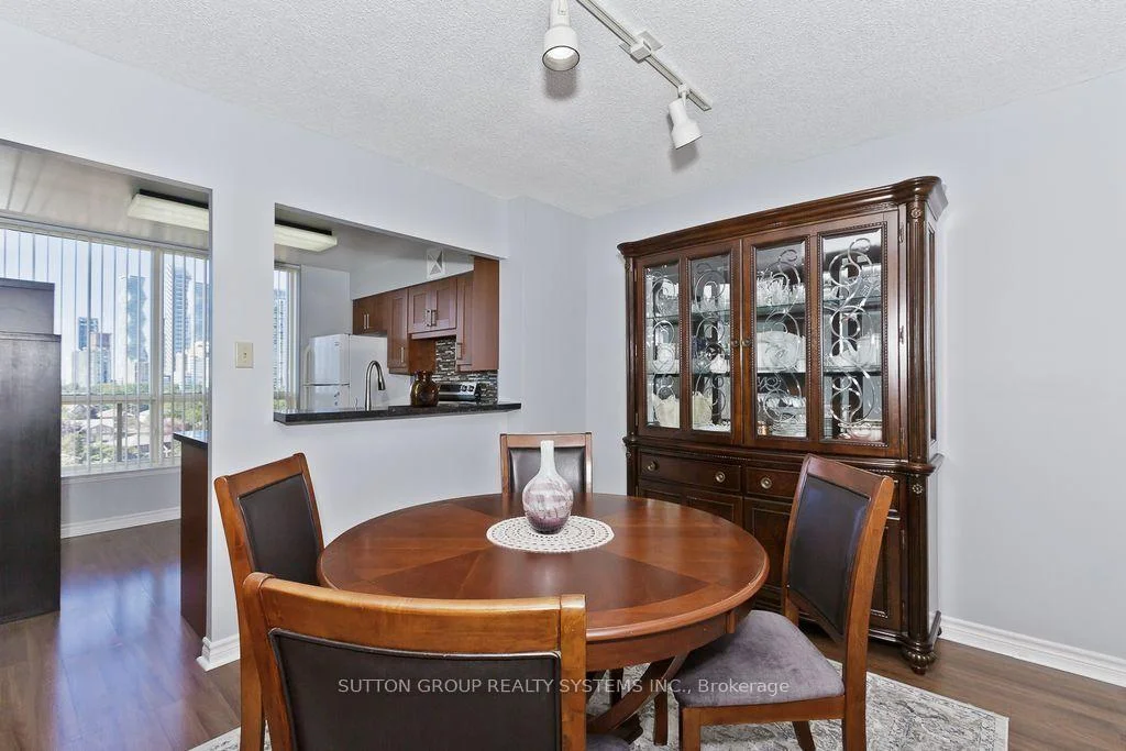 Photo 18 of Unit 1214, 55 Elm Drive, Mississauga, City Centre — HOMEH