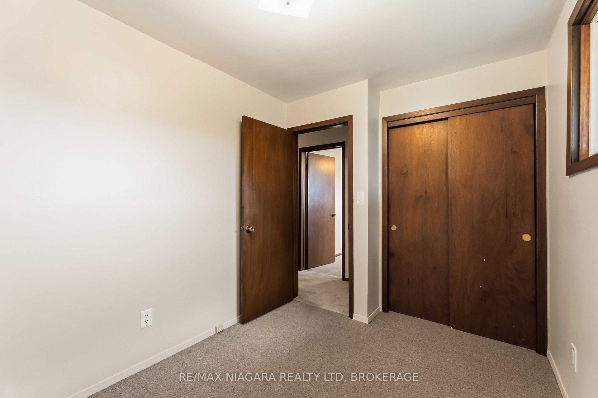 Photo 12 of 34 Royal Road, Port Colborne, Main Street — HOMEH