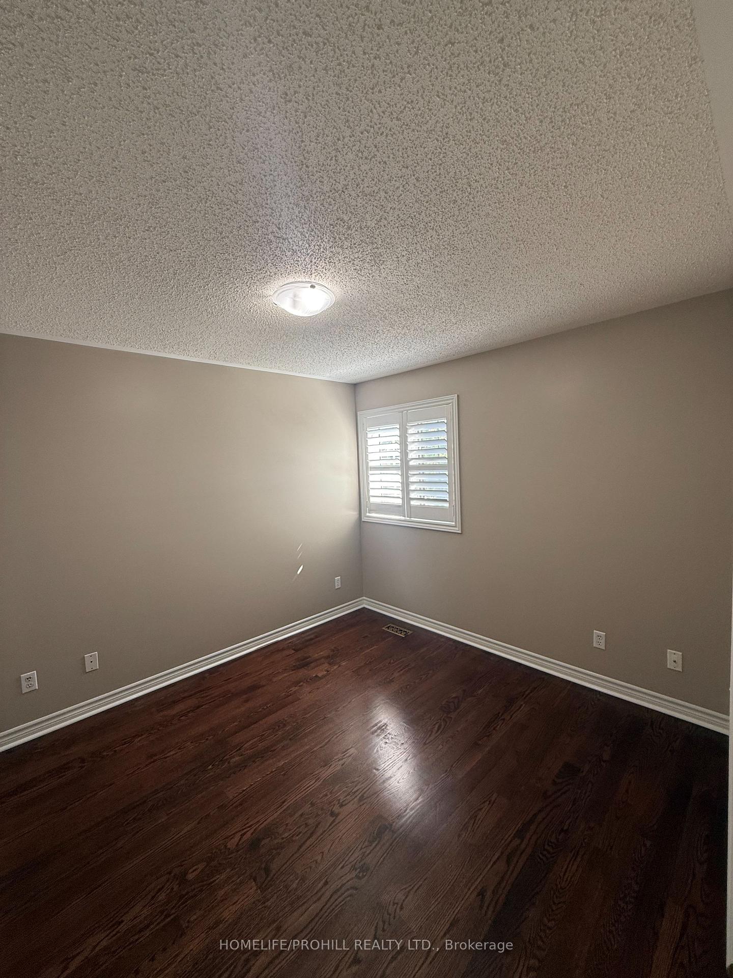 Photo 24 of 2 Hawstead Crescent, Whitby, Brooklin — HOMEH