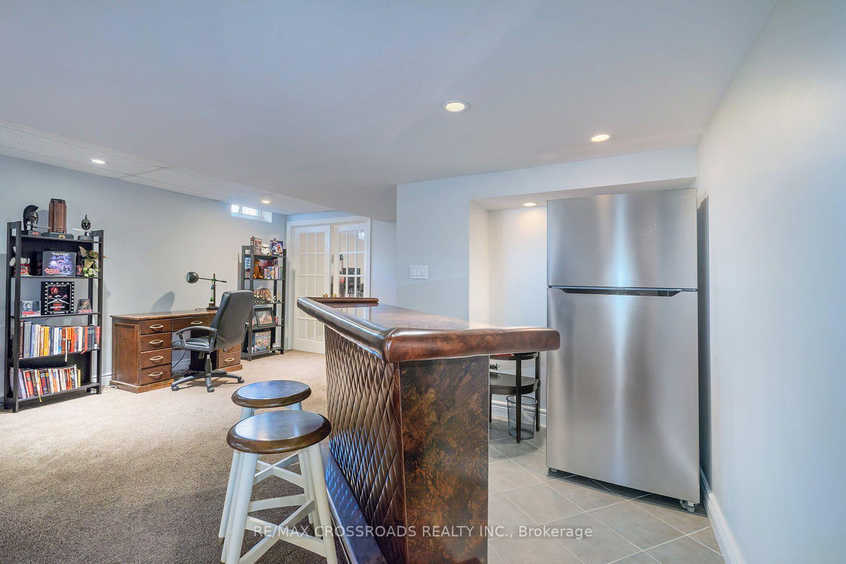 Photo 34 of 63 Rosena Lane, Uxbridge — HOMEH
