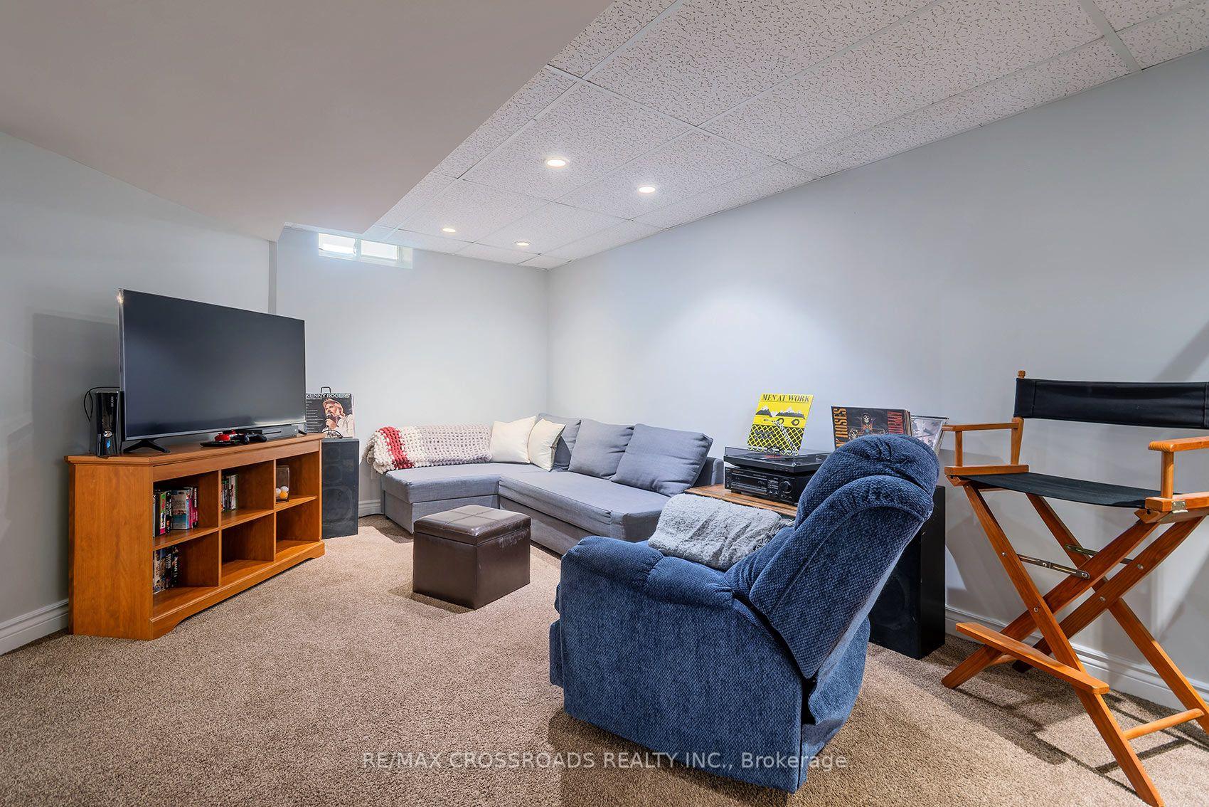 Photo 35 of 63 Rosena Lane, Uxbridge — HOMEH