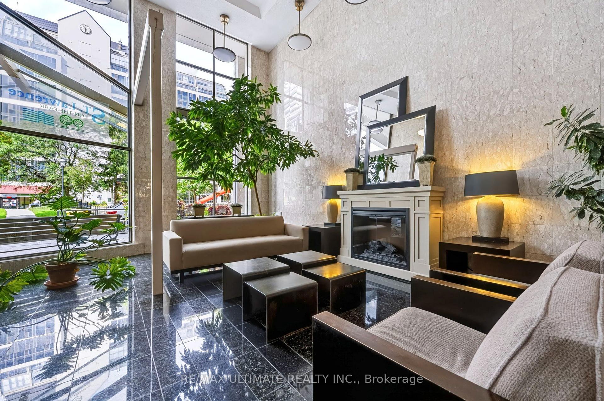 Photo 4 of Unit 513, 65 Scadding Avenue, Toronto, Waterfront Communities — HOMEH
