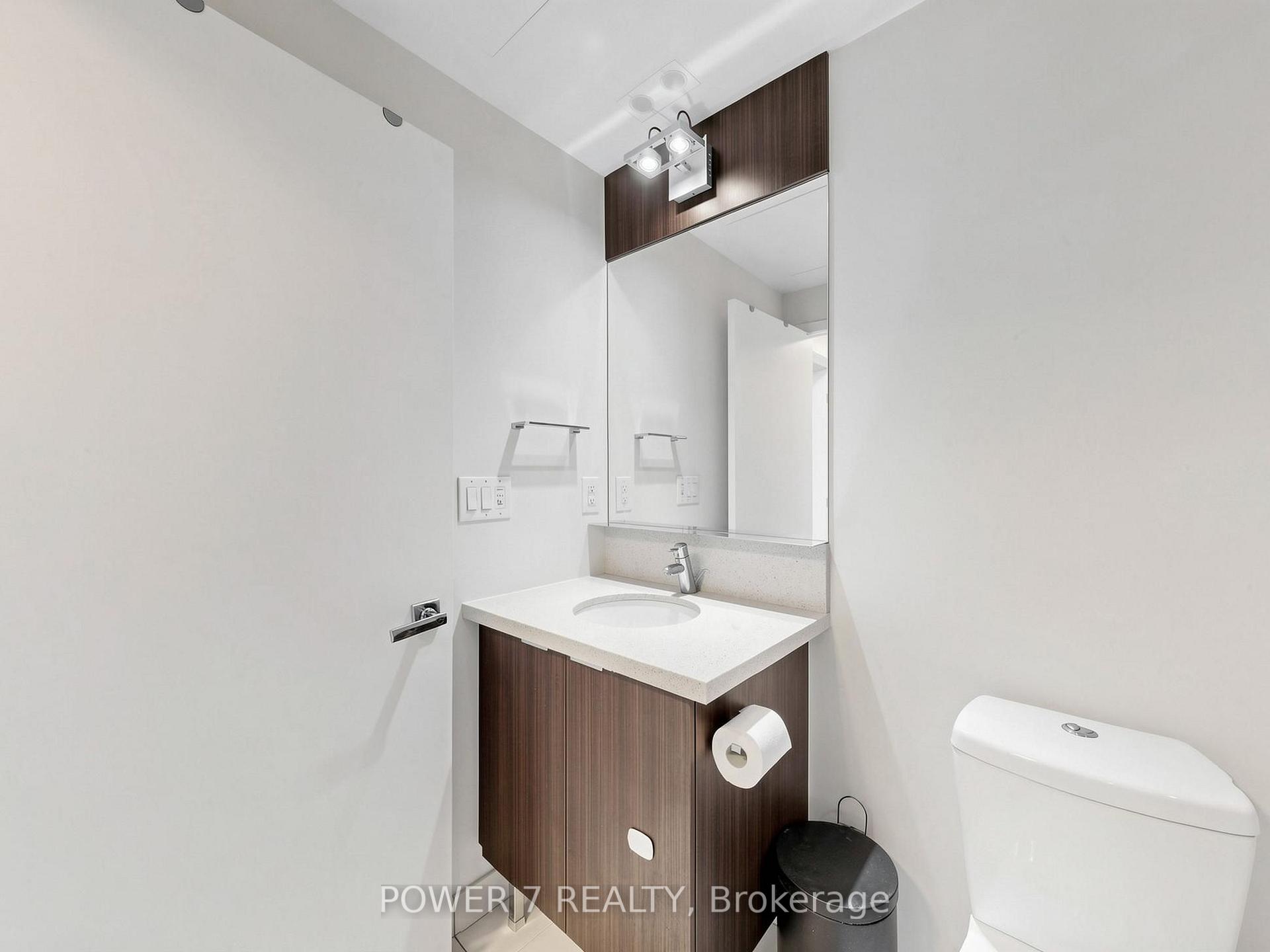 Photo 16 of Unit 4207, 21 Widmer Street, Toronto, Waterfront Communities — HOMEH