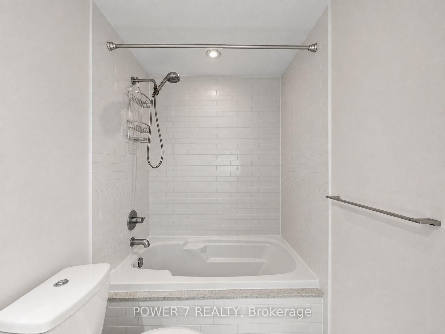 Photo 17 of Unit 4207, 21 Widmer Street, Toronto, Waterfront Communities — HOMEH