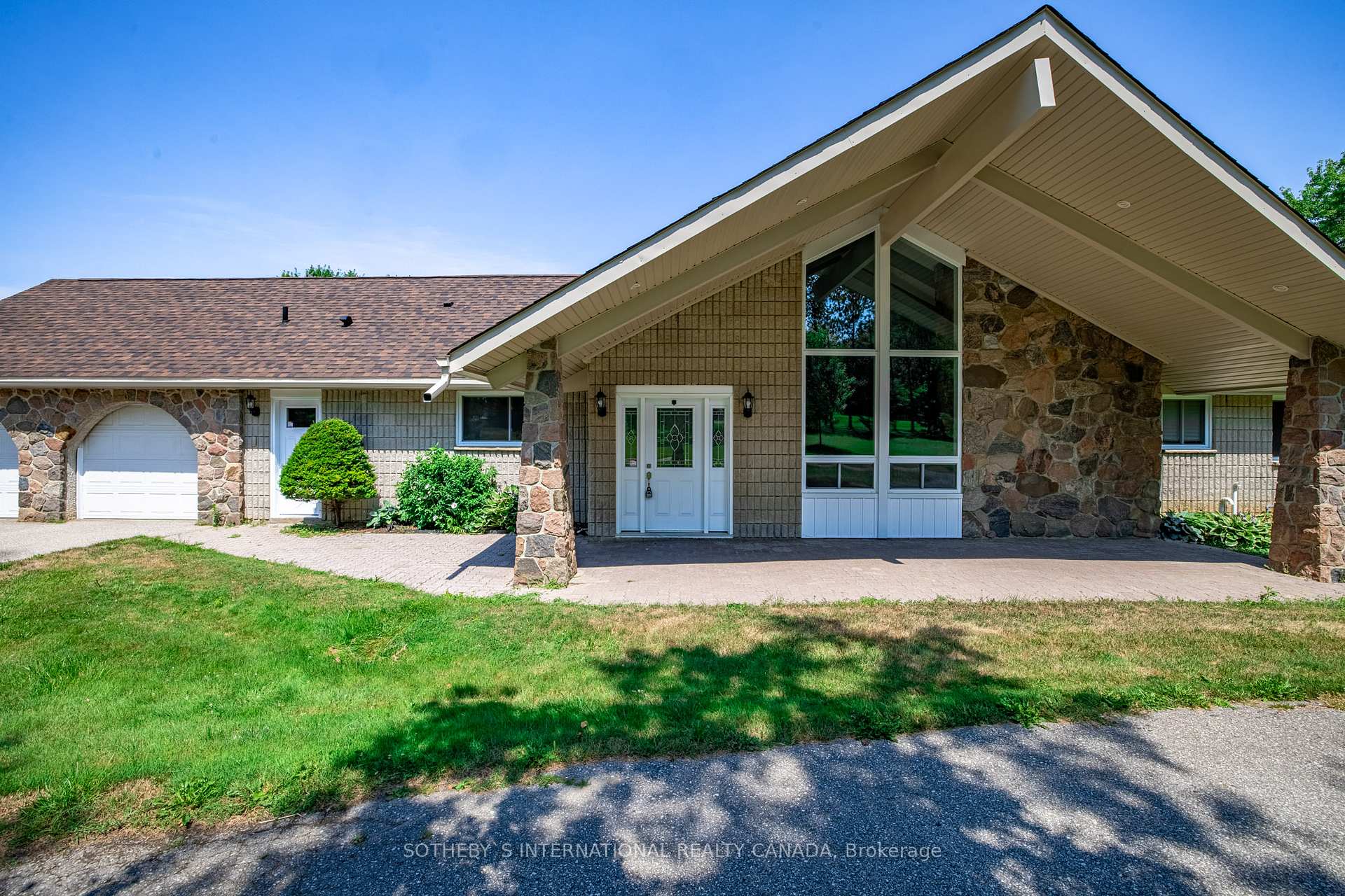 Photo 4 of 5512 3rd Line, New Tecumseth, Rural New Tecumseth — HOMEH