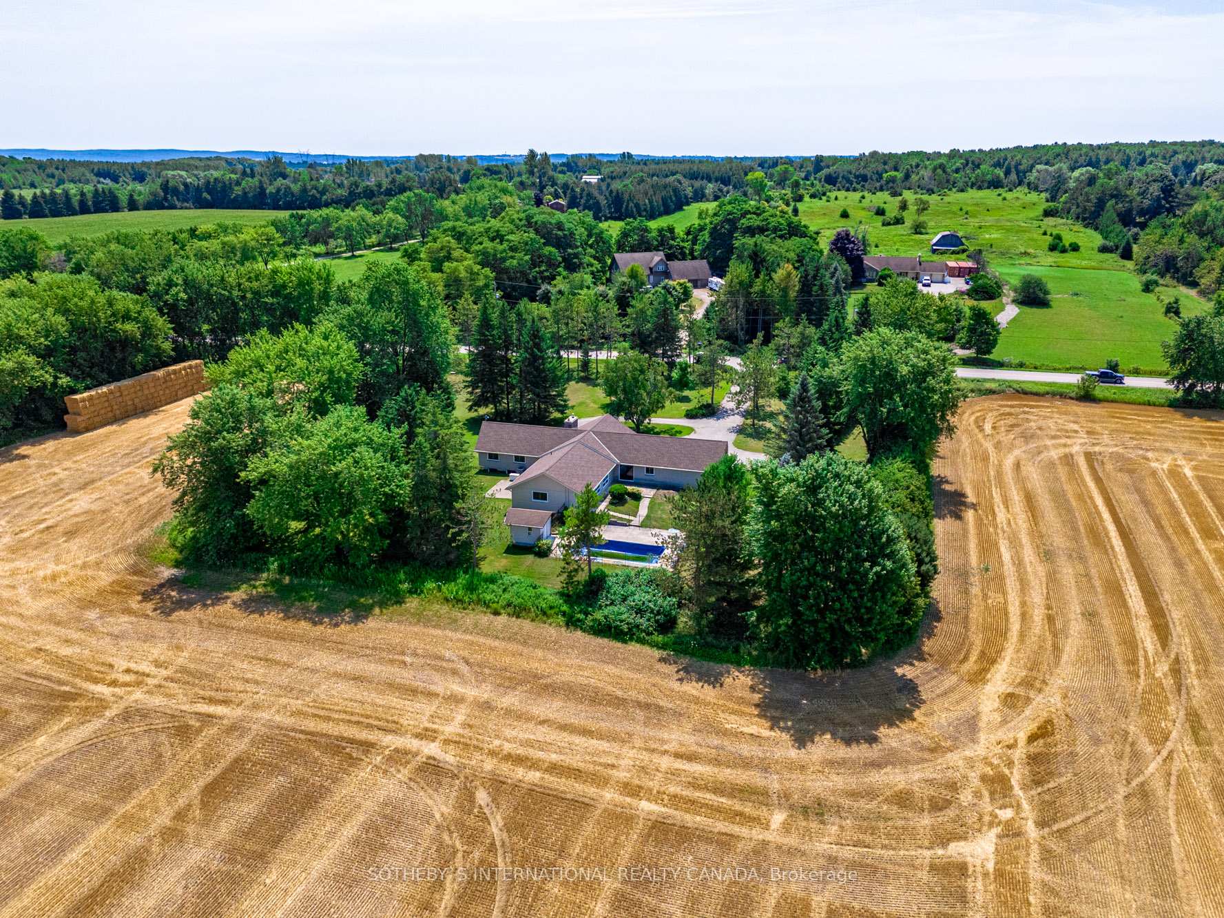 Photo 25 of 5512 3rd Line, New Tecumseth, Rural New Tecumseth — HOMEH