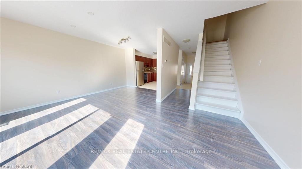 Photo 10 of 11 Sorrento Street, Kitchener, Huron Park — HOMEH
