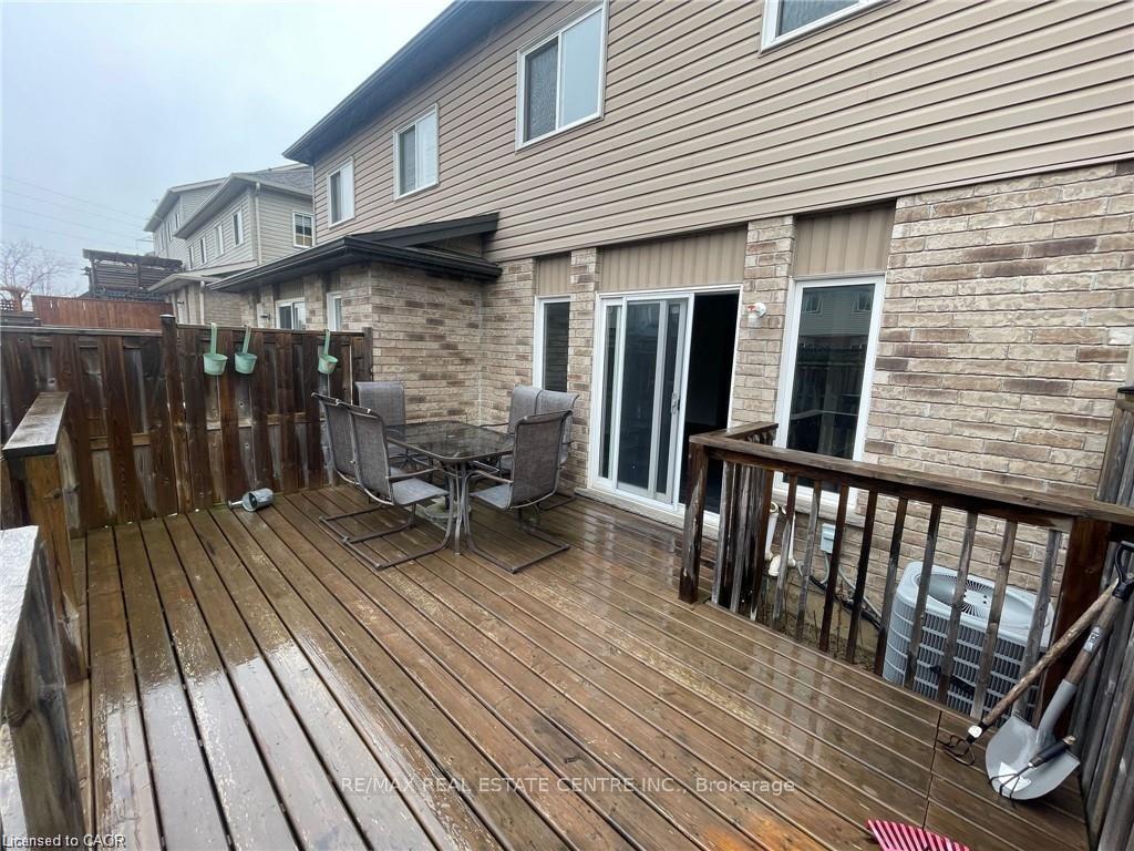 Photo 27 of 11 Sorrento Street, Kitchener, Huron Park — HOMEH