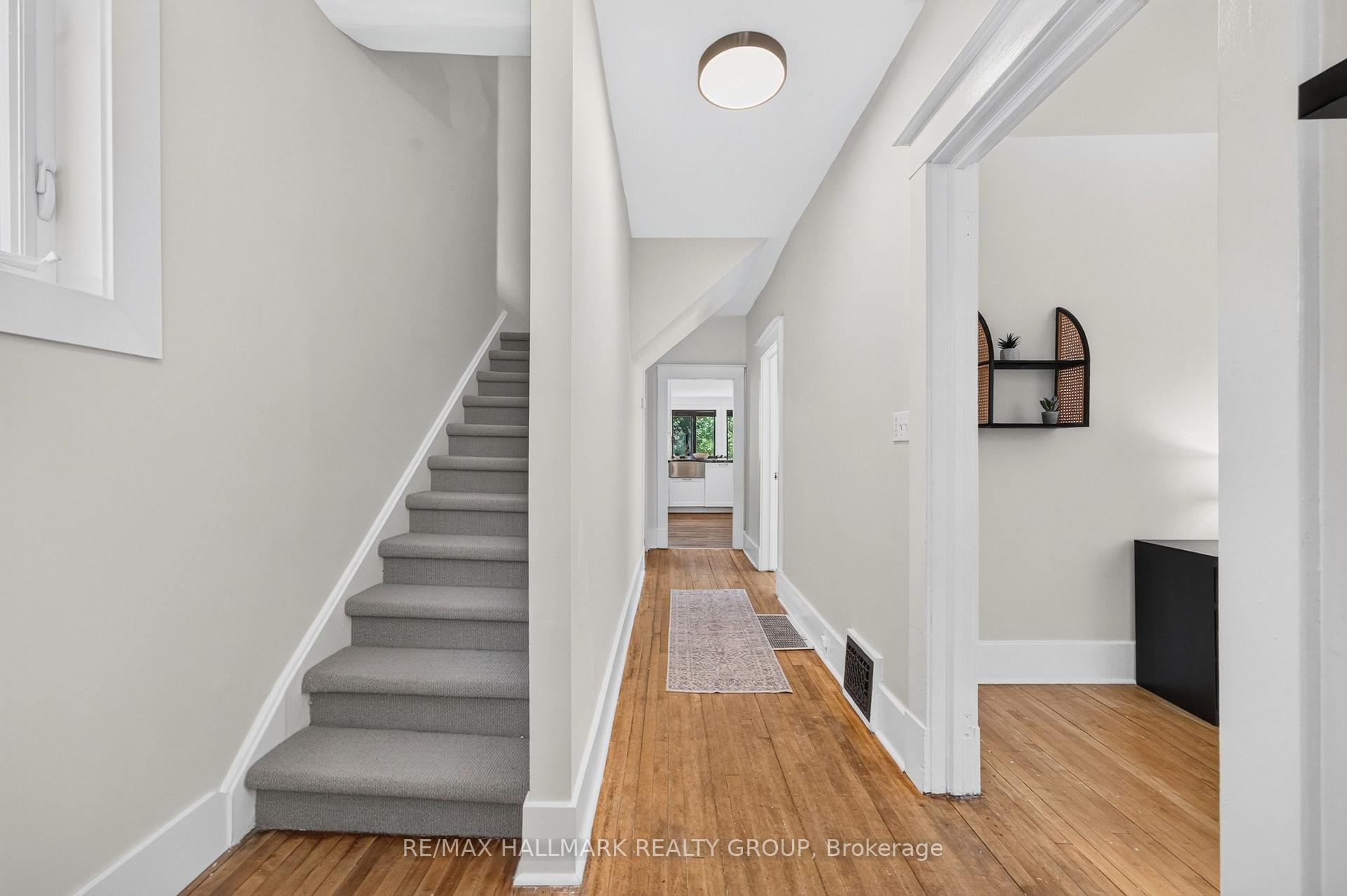 Photo 4 of 43 Huron Avenue N, Ottawa, Ottawa West — HOMEH