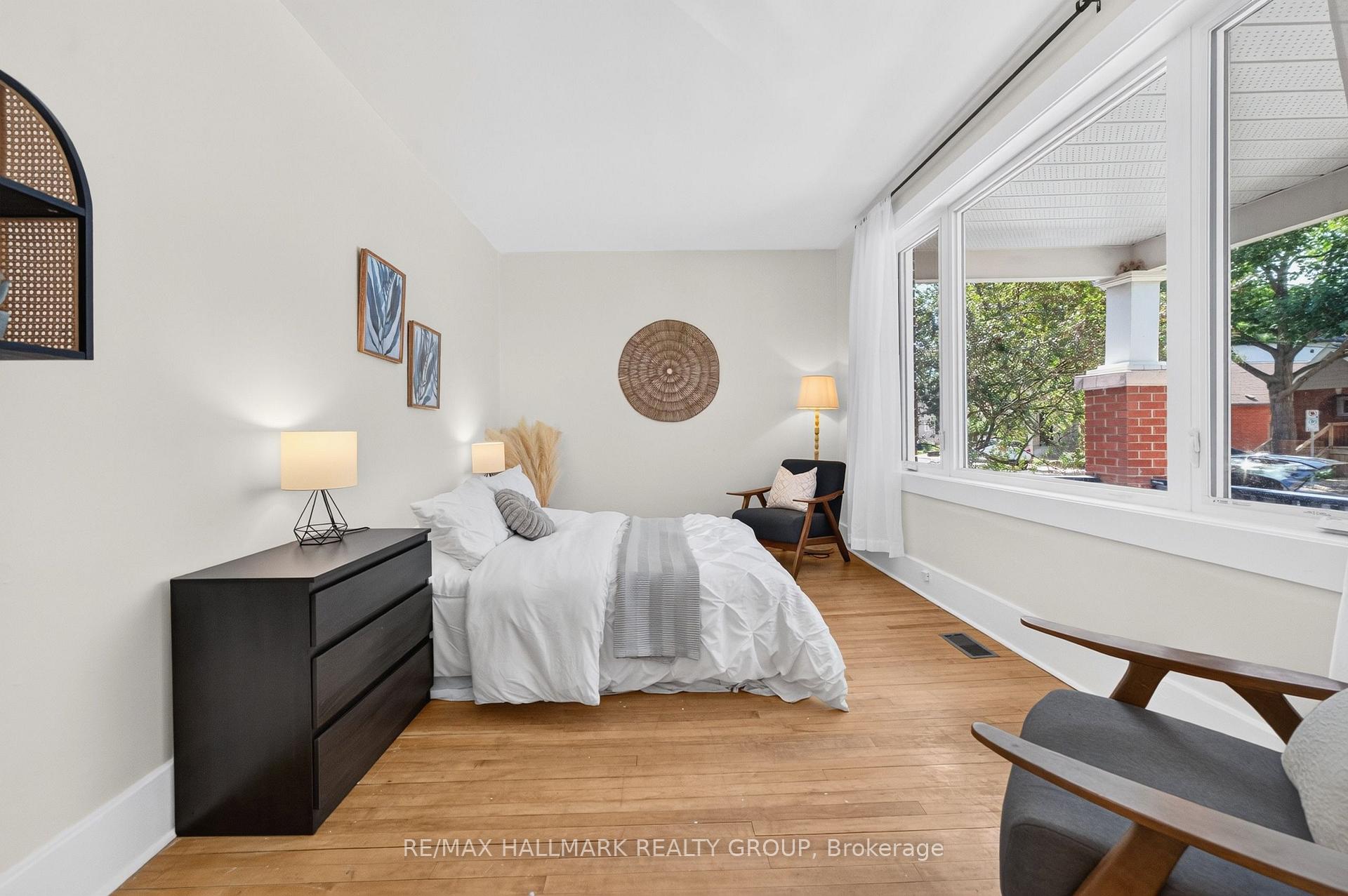 Photo 5 of 43 Huron Avenue N, Ottawa, Ottawa West — HOMEH