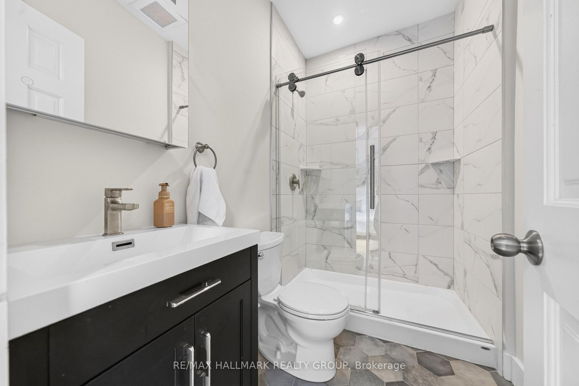 Photo 9 of 43 Huron Avenue N, Ottawa, Ottawa West — HOMEH