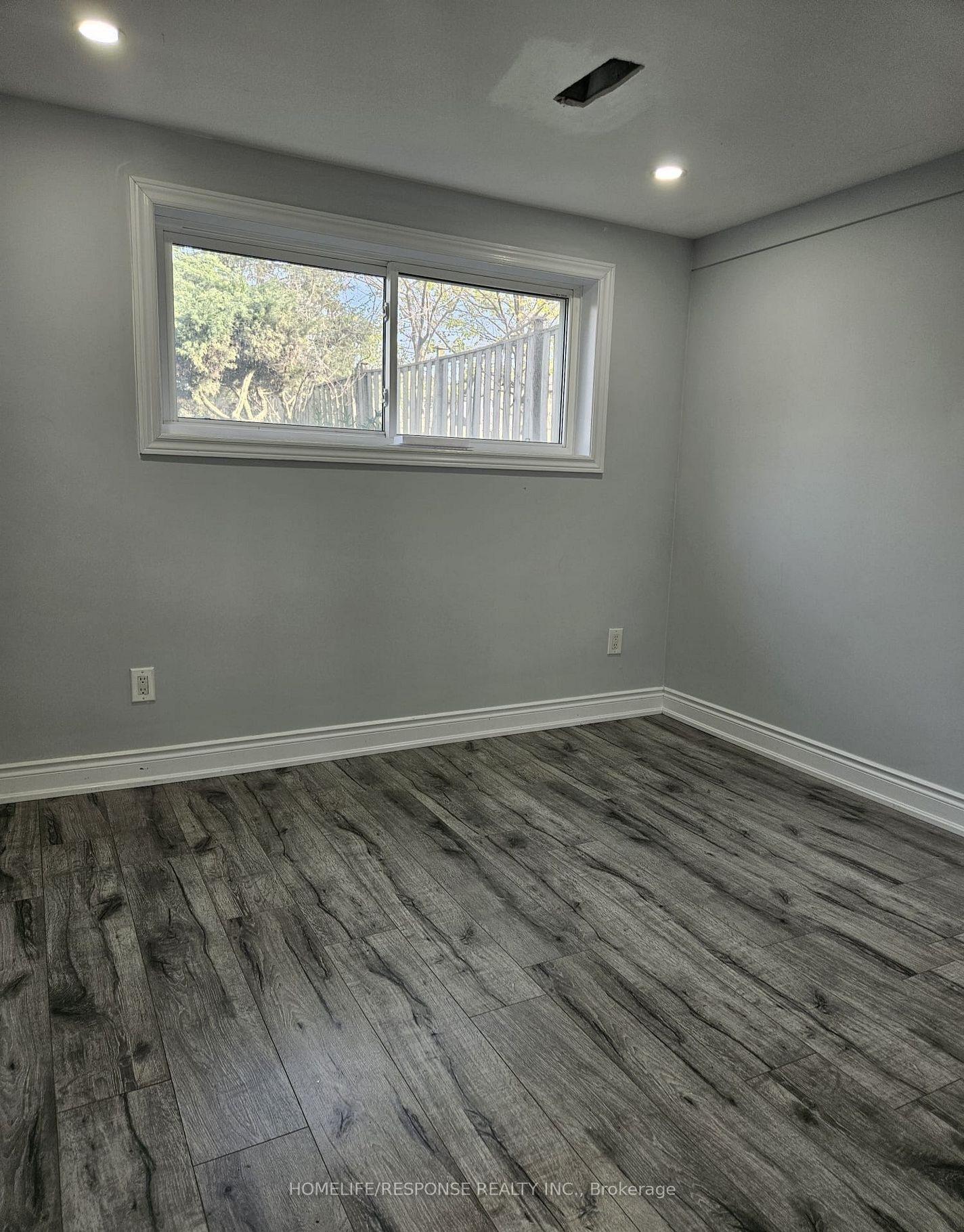 Photo 9 of 750 Willow (BASEMENT) Avenue, Milton, Dorset Park — HOMEH