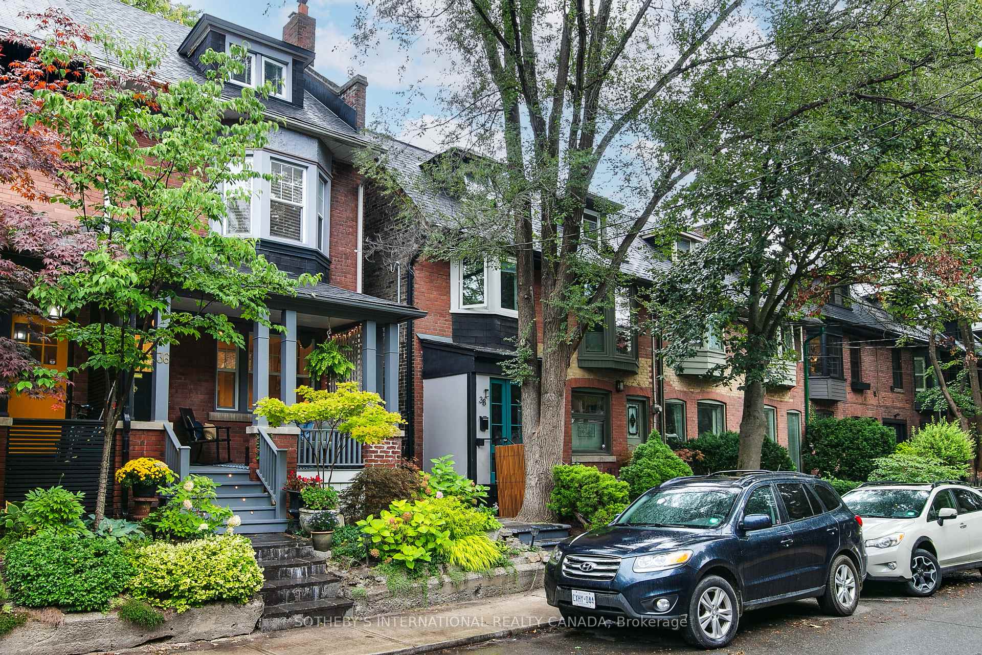Photo 3 of 36 Aberdeen Avenue, Toronto, Cabbagetown-South St. James Town — HOMEH