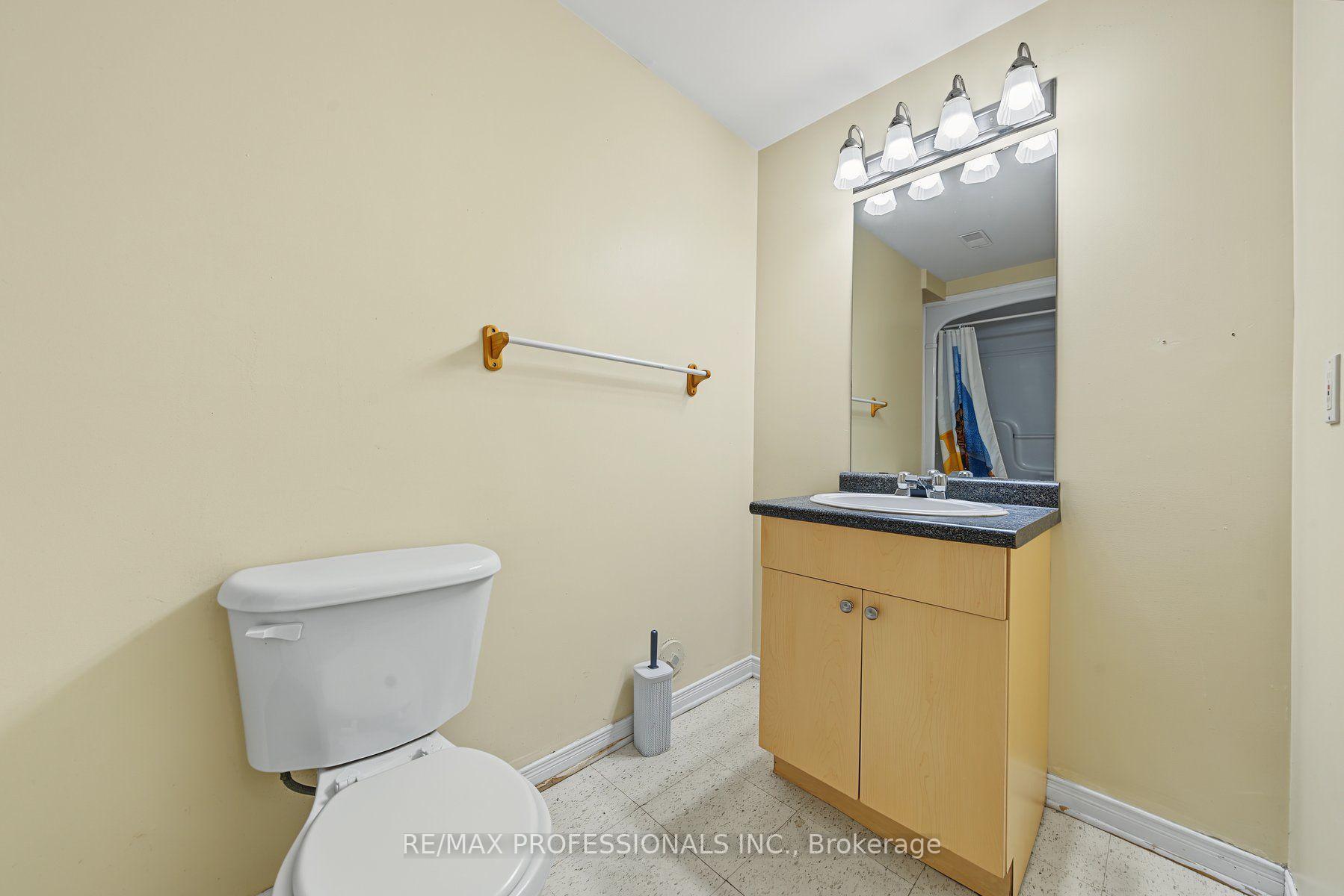 Photo 5 of Unit Lower, 13 Waite Lane, St. Catharines, Oakdale — HOMEH