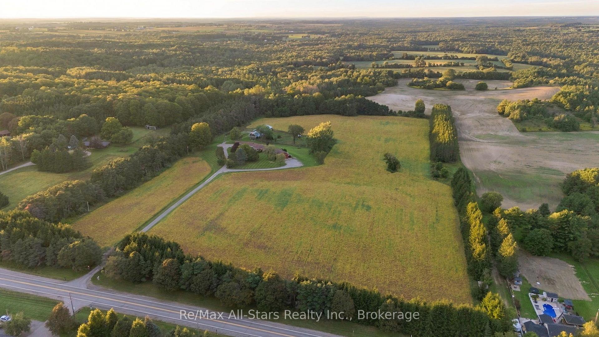 Photo 4 of Durham Road 8, Uxbridge, Rural Uxbridge — HOMEH