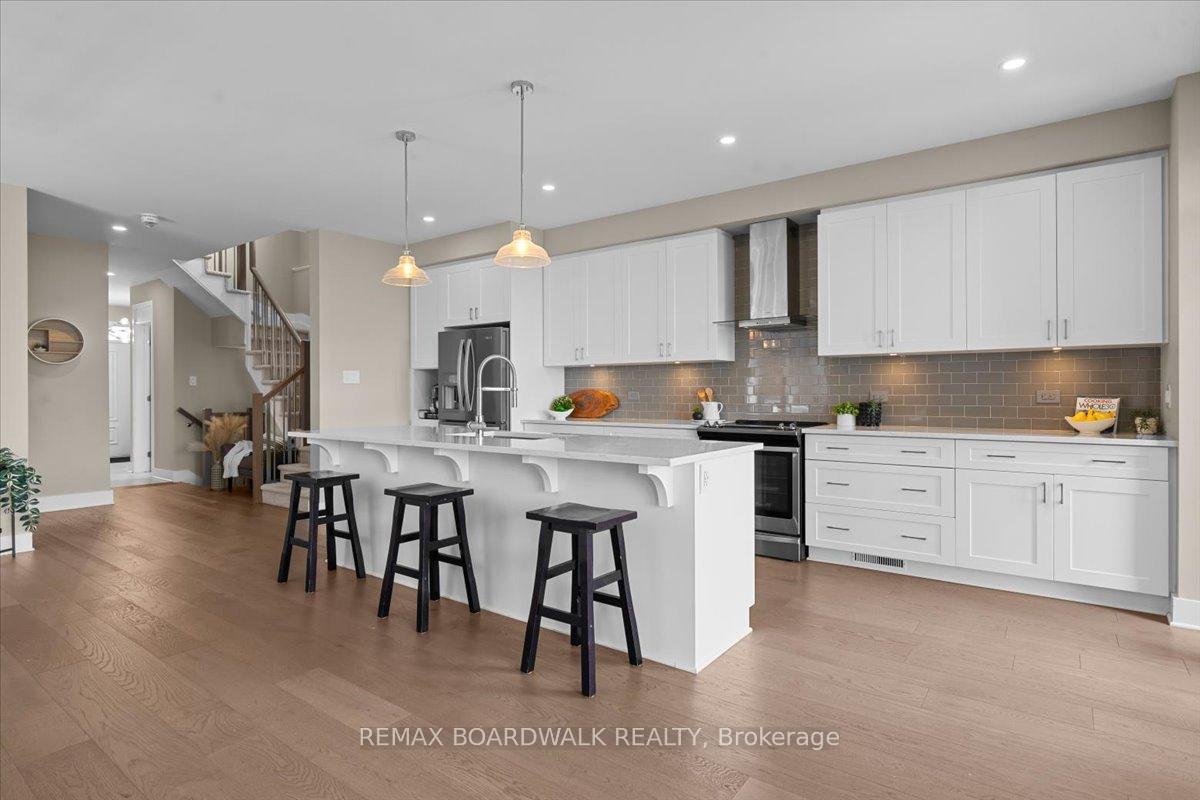 Photo 17 of 620 Barry Helman Drive, Ottawa, Barrhaven - Cedargrove/Fraserdale — HOMEH
