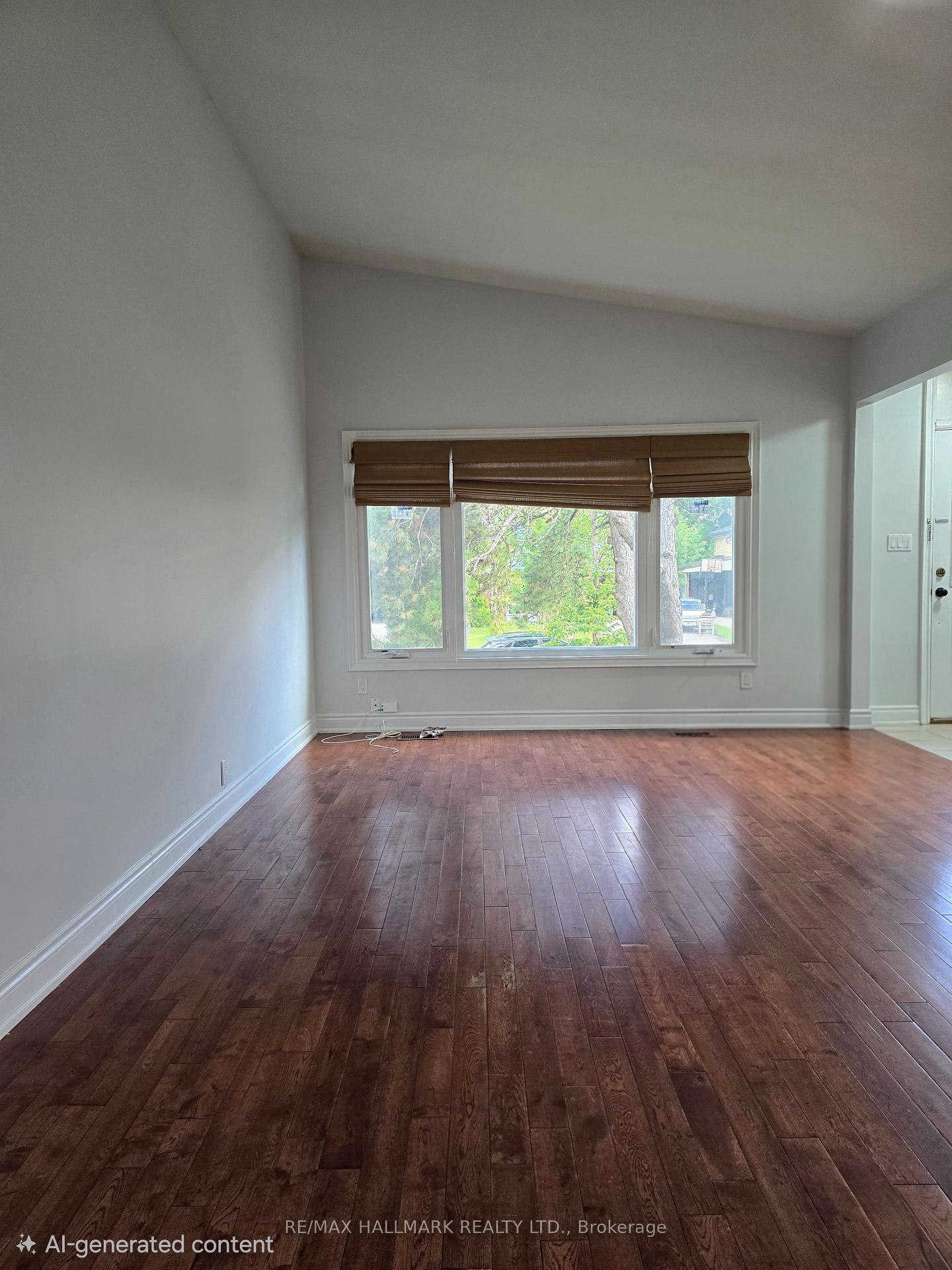 Photo 7 of Unit Upper Portion, 53 Billington Crescent, North York, Parkwoods-Donalda — HOMEH